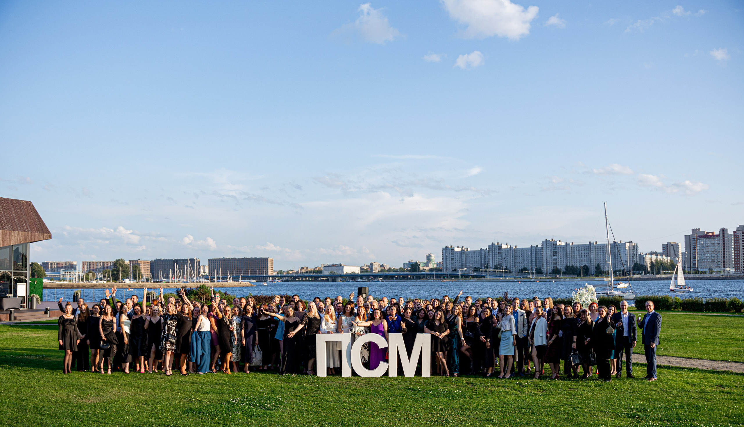 Репортажная фотосъёмка корпоративного мероприятия. Фотограф на праздник, корпоратив, День Рождения и Юбилей в г. Санкт-Петербурге Алексей Анкушев