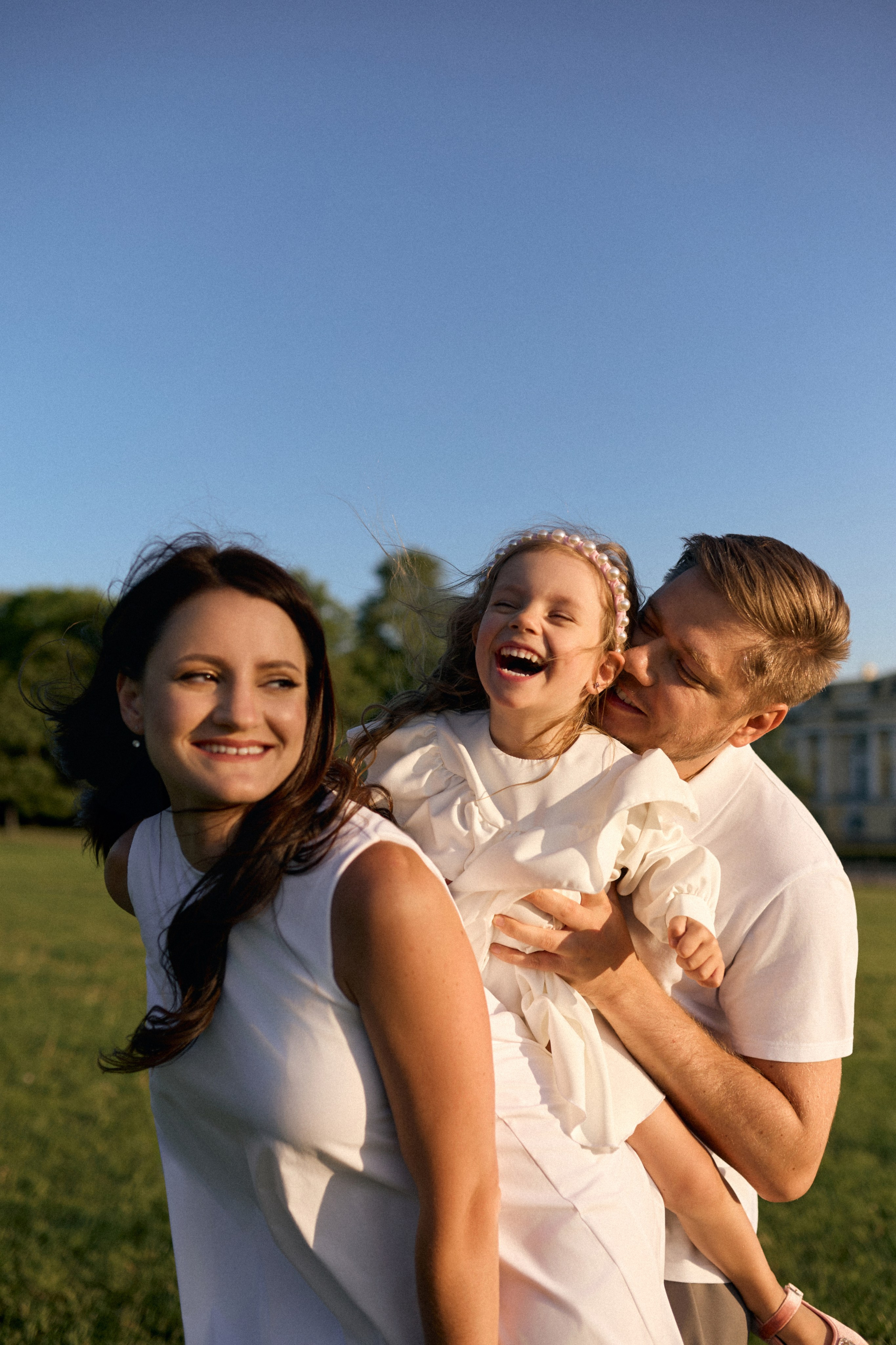 Александр, Екатерина & Саша. Сестры Карабаза. Фотографы и ретушеры в Москве и Санкт-Петербурге