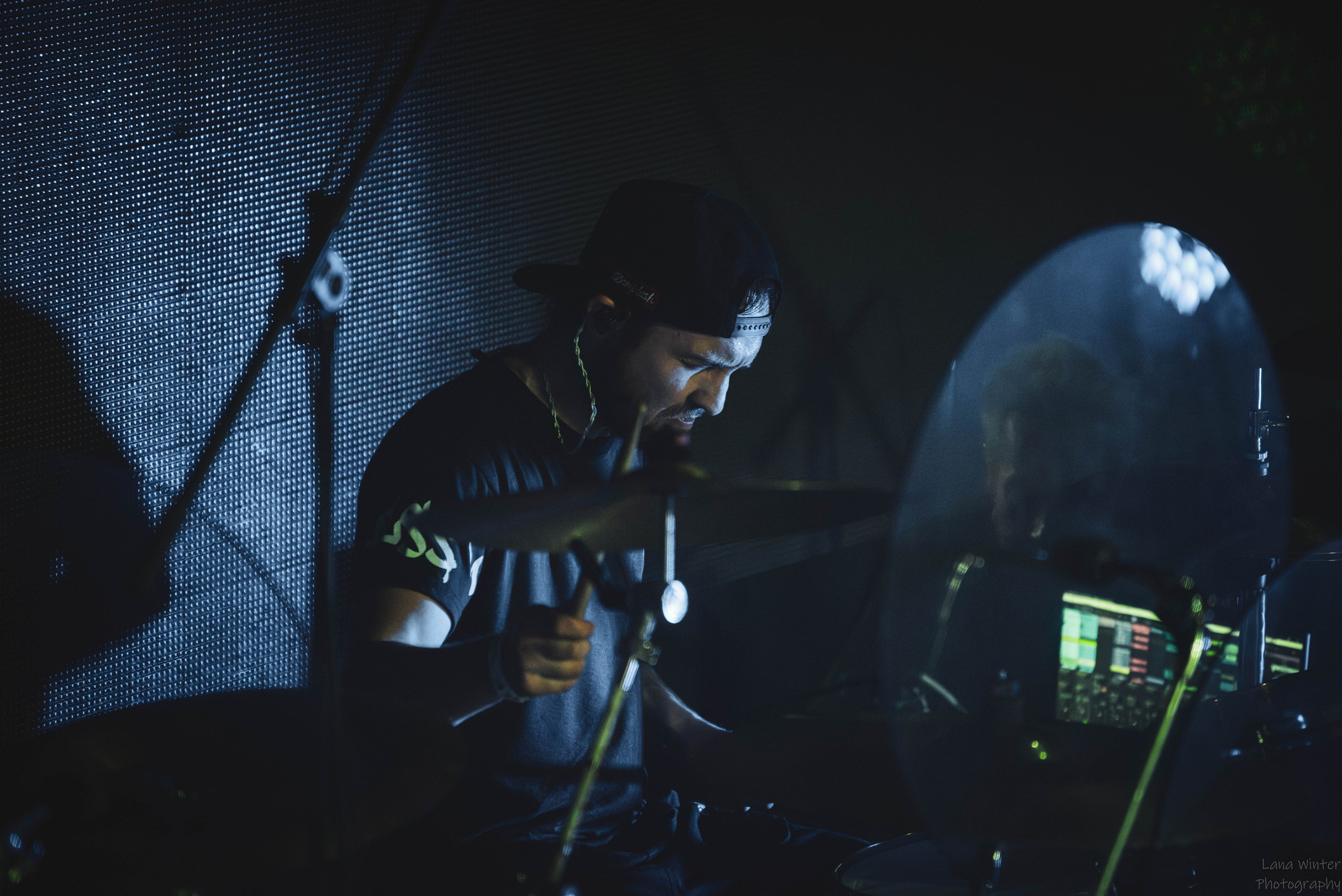 7000$ (29 июня 2025 года, Москва, клуб Урбан). Фотограф Светлана Блинова, Москва и Московская область