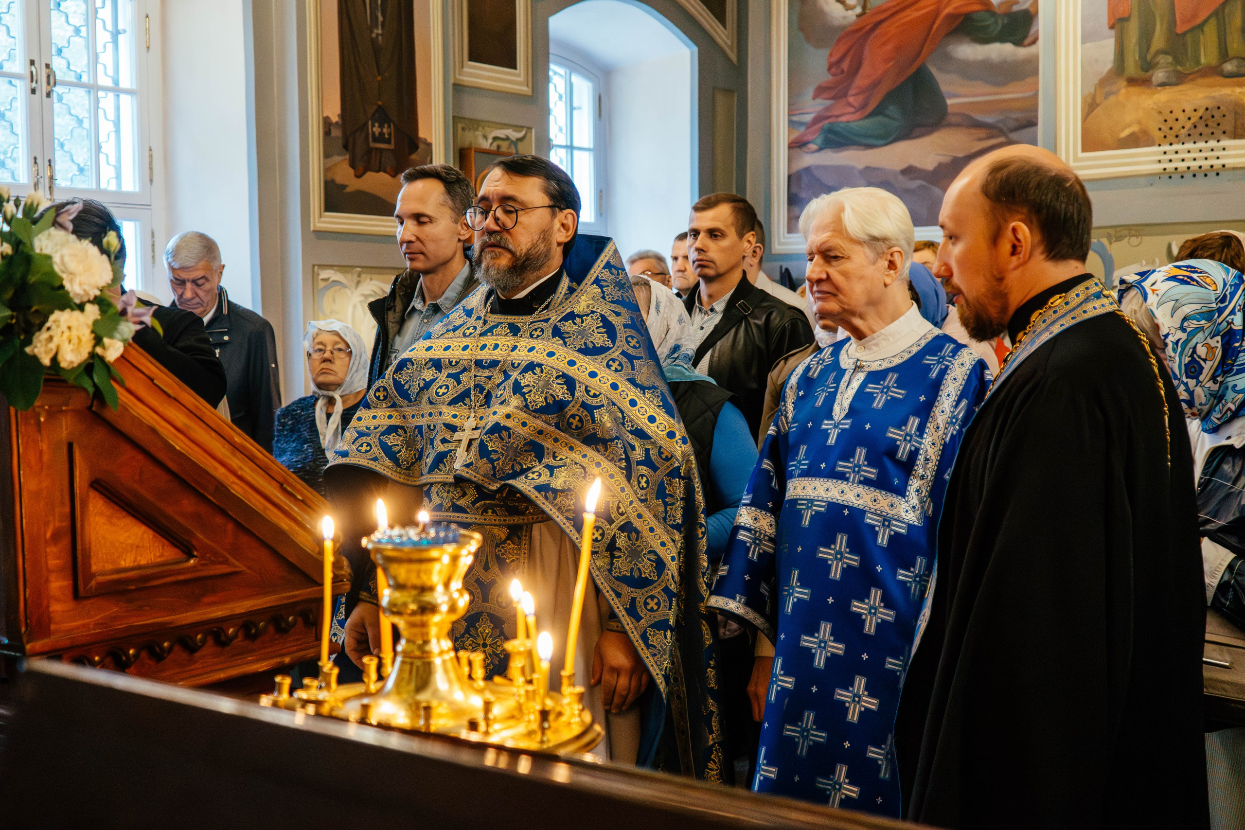 Литургия в храме иконы Божией Матери «Живоносный Источник» в Царицыне. Фотограф Москва Валерия Веденина