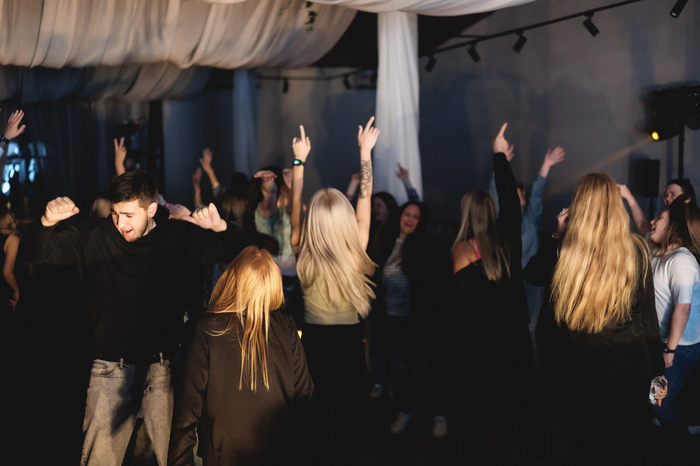 Тимбилдинг компании ПКБ. Фотограф в Волгограде — Александра Искандерова