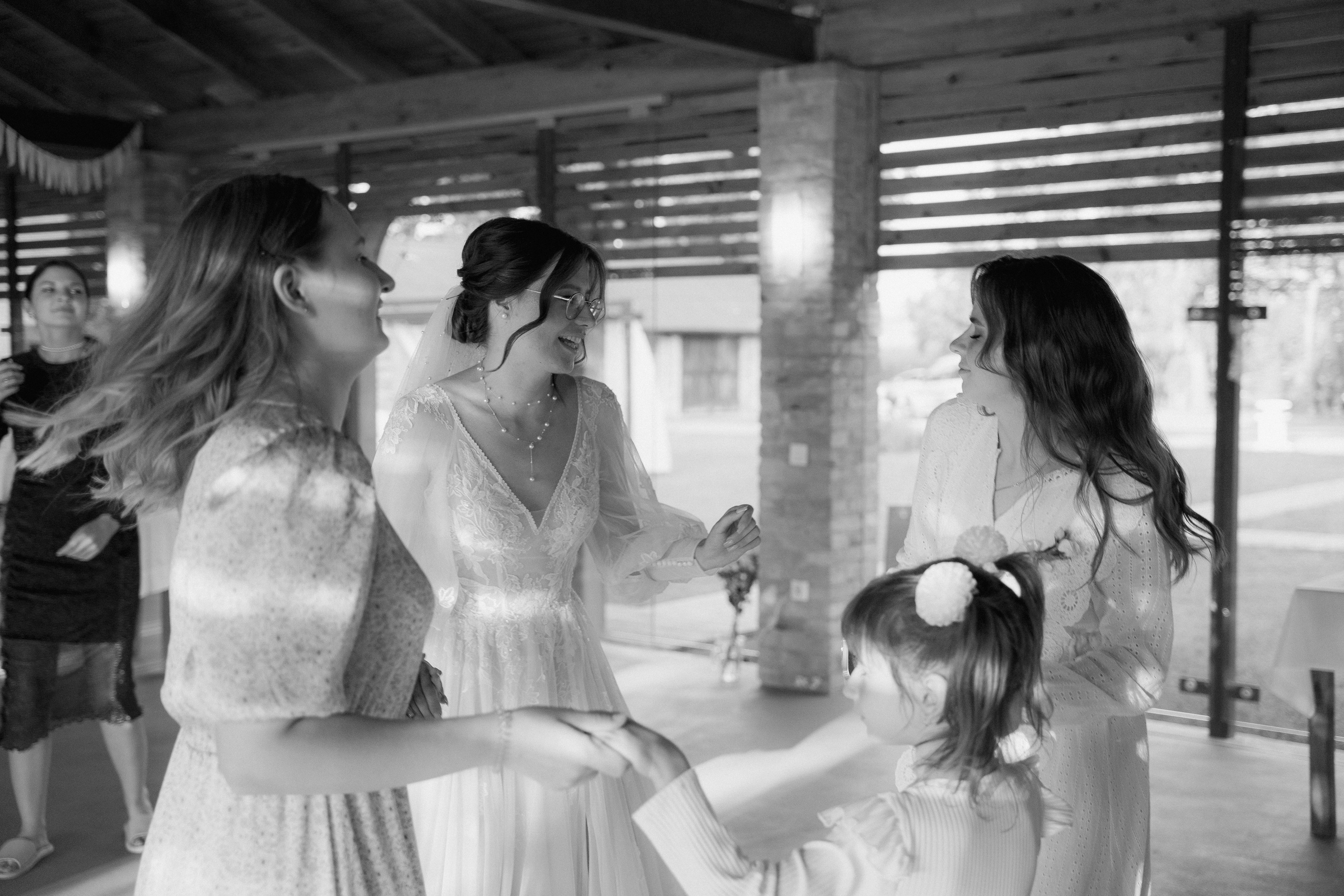 Свадебная вечеринка. Свадебный и семейный фотограф | Слоним, Гродно| Варя Режа́бек