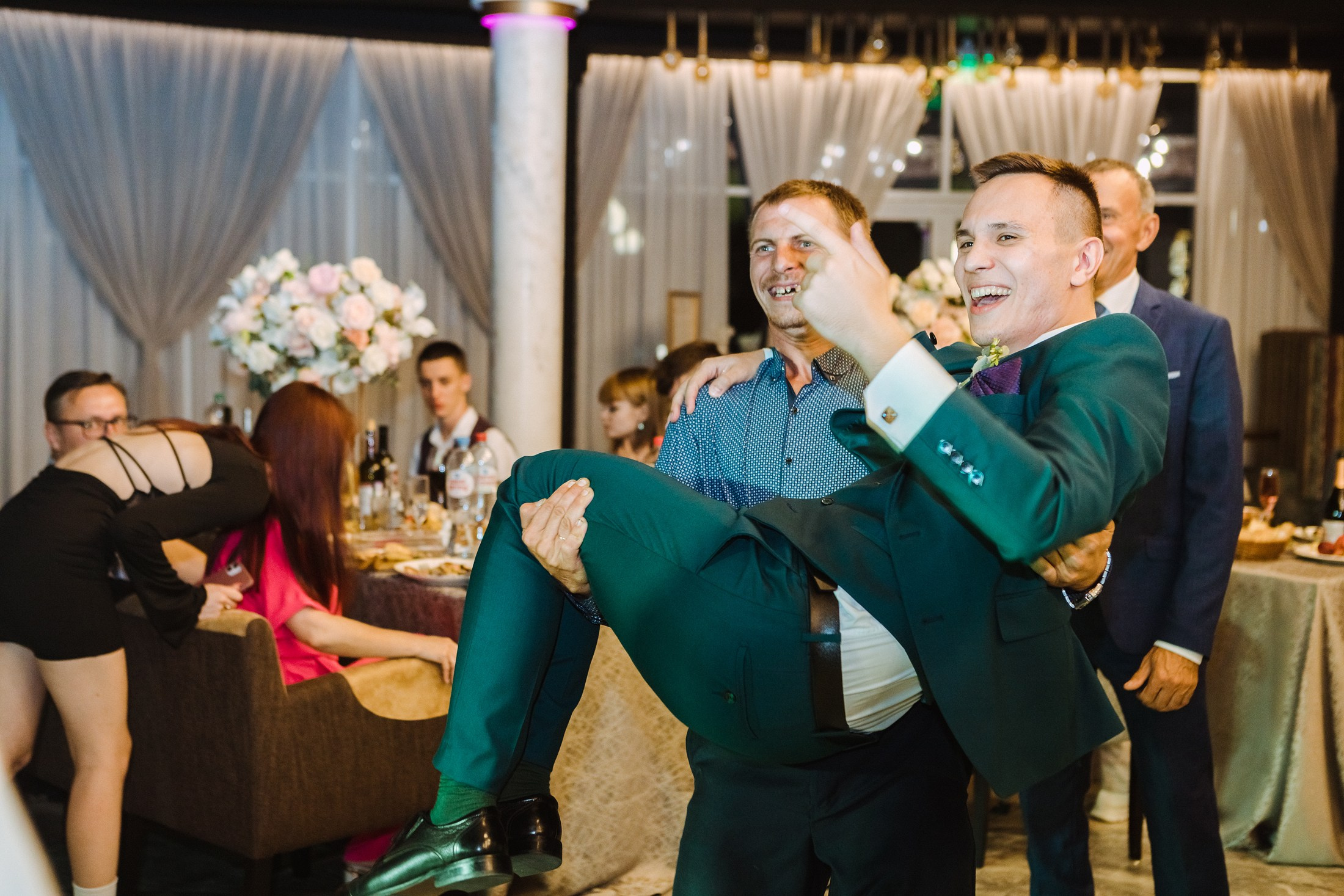 Александр и Ольга. Фотографы в городе Волгограде — Людмила Агеева и Алексей Околелов