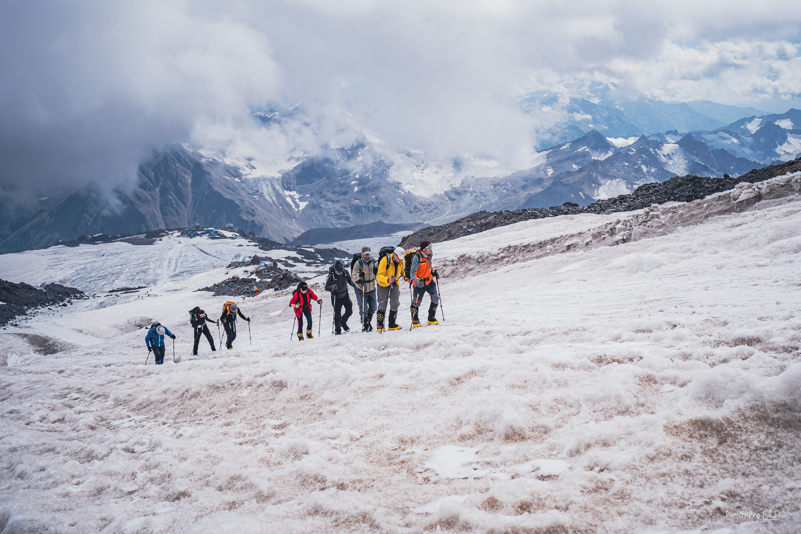 Восхождение на Эльбрус 26 августа 2023 Стремление. Репортажный фотограф в Краснодаре Рындин Дмитрий
