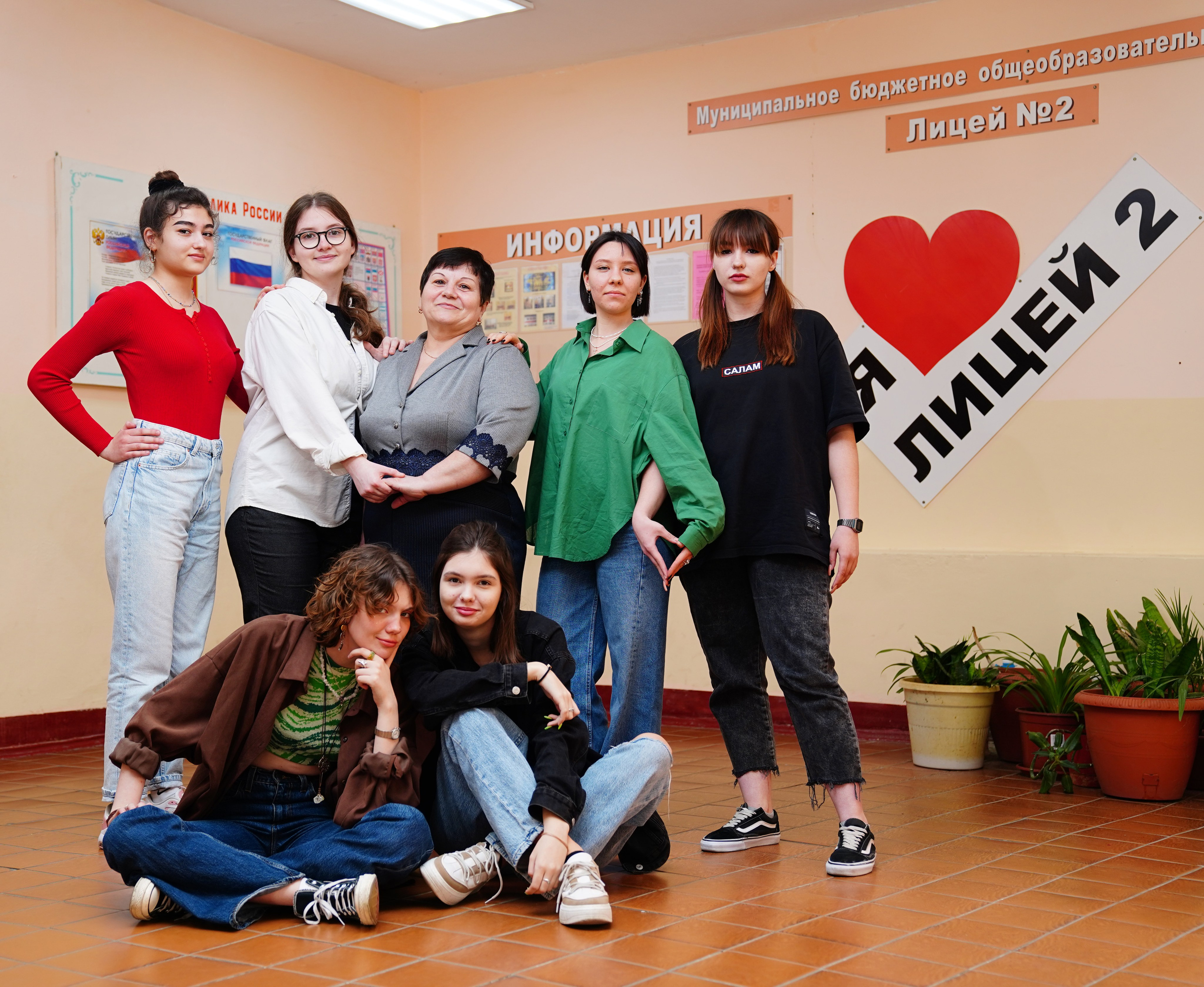 Мелкие группы / старшие классы. MEMENTO.Выпускные альбомы, школьные, юбилейные и другие книги. Ростов-на-Дону