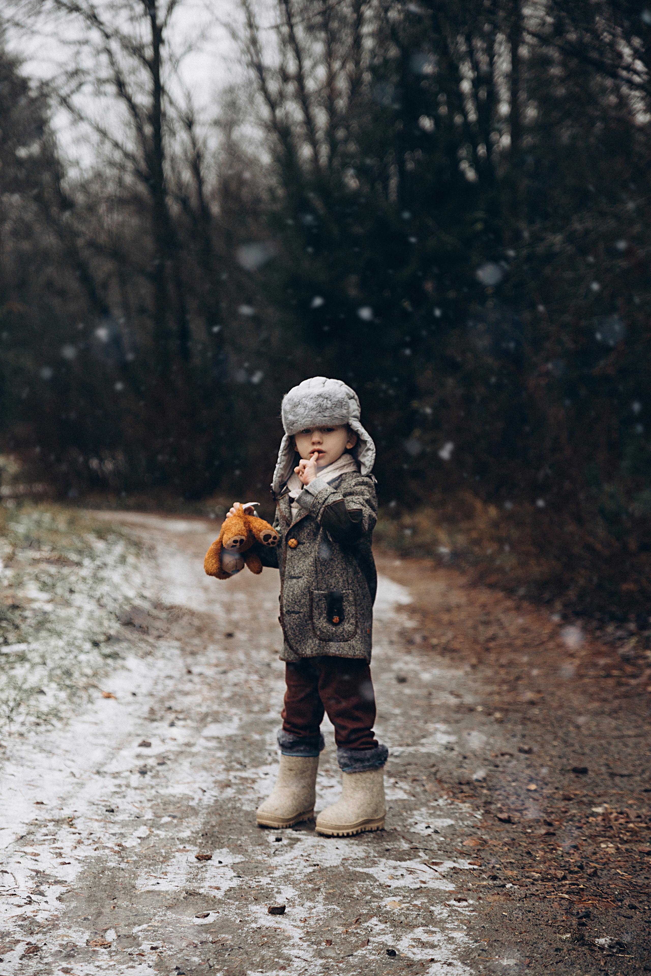 Елка в лесу. Репортажный и детский фотограф в Минске