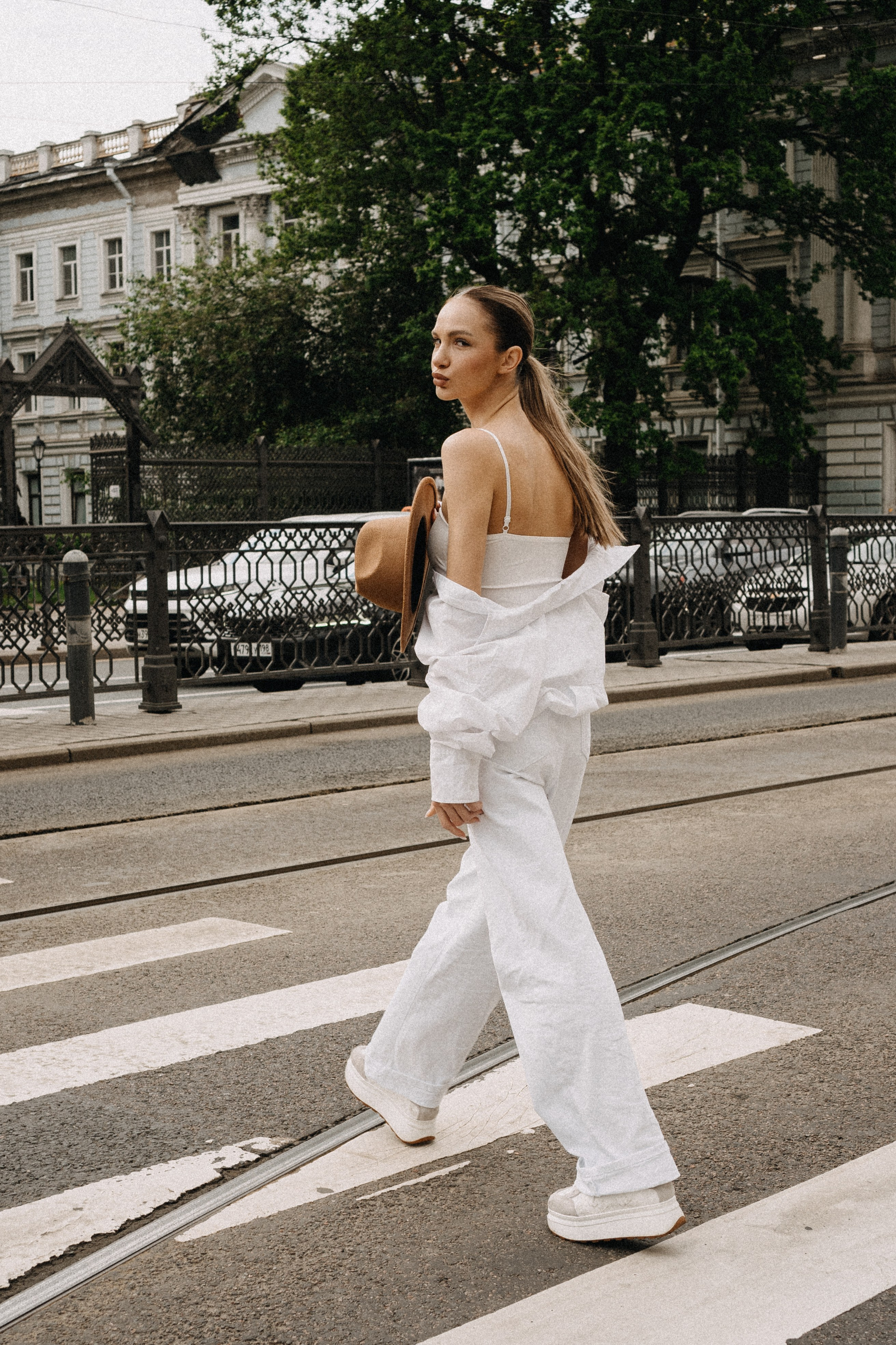 МЫ ГУЛЯЛИ ПРО КРЫШАМ ПИТЕРА. Профессиональный фотограф, Санкт-Петербург — Виктория Богомолова