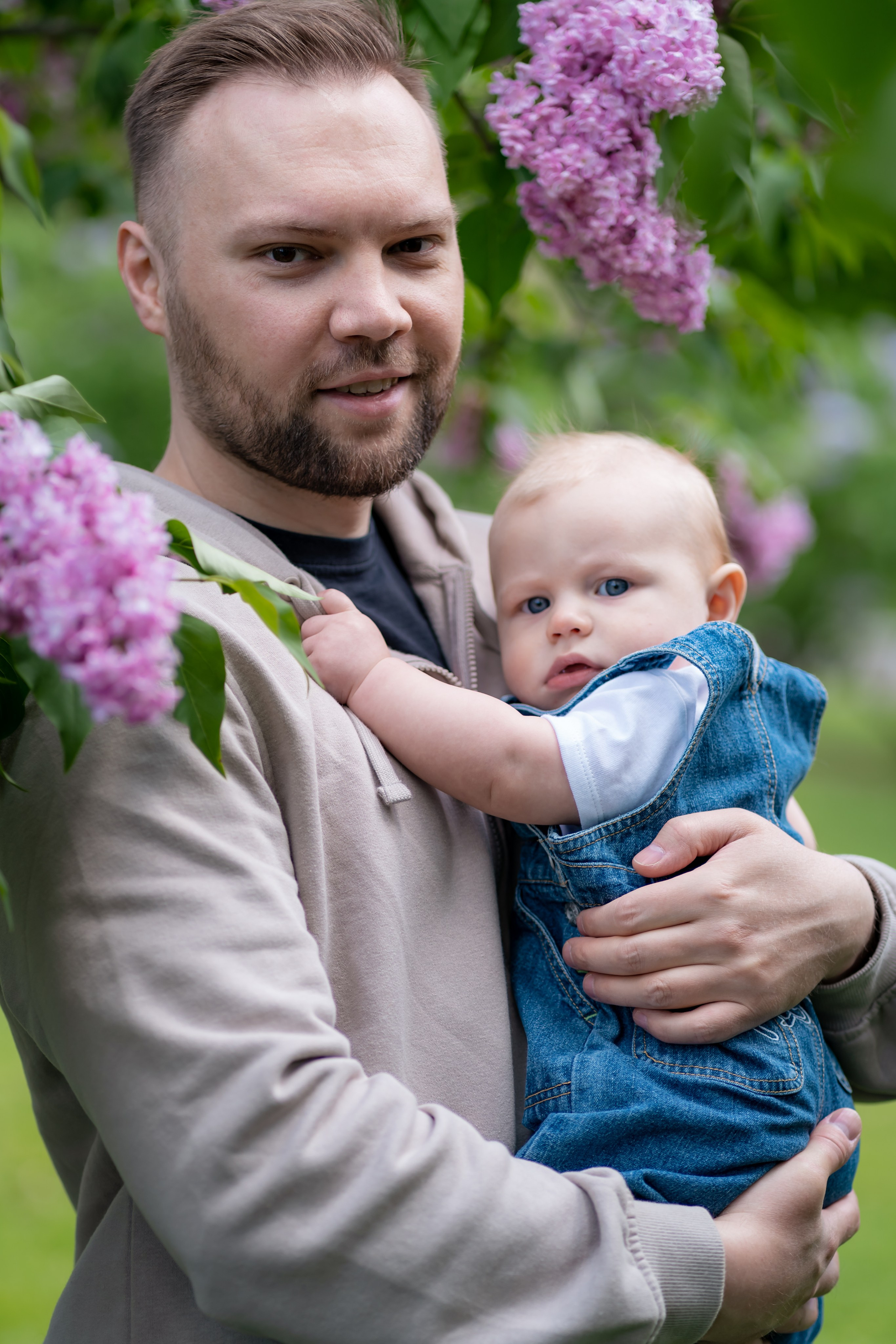 Софья с семьёй на ВДНХ. Семейный фотограф Варвара Сорока в городе Москве