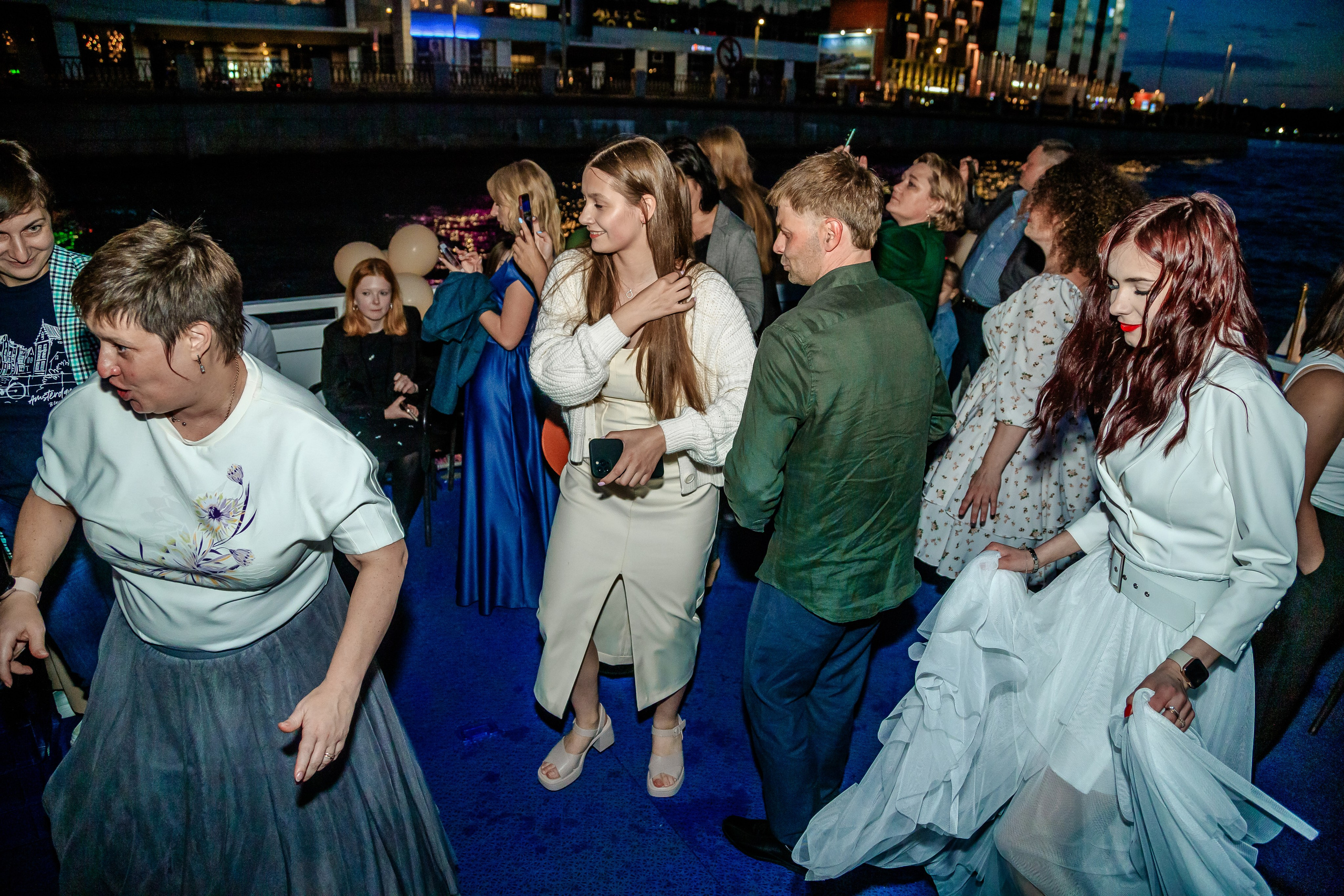 Выпускной на теплоходе. Фотограф в Санкт-Петербурге Чумаков Семен