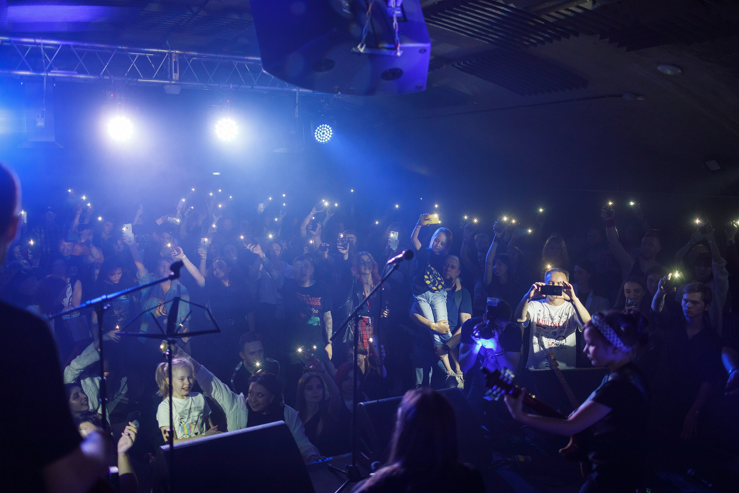 Репортажная фотосъемка концерта. Профессиональный фотограф в Новосибирске