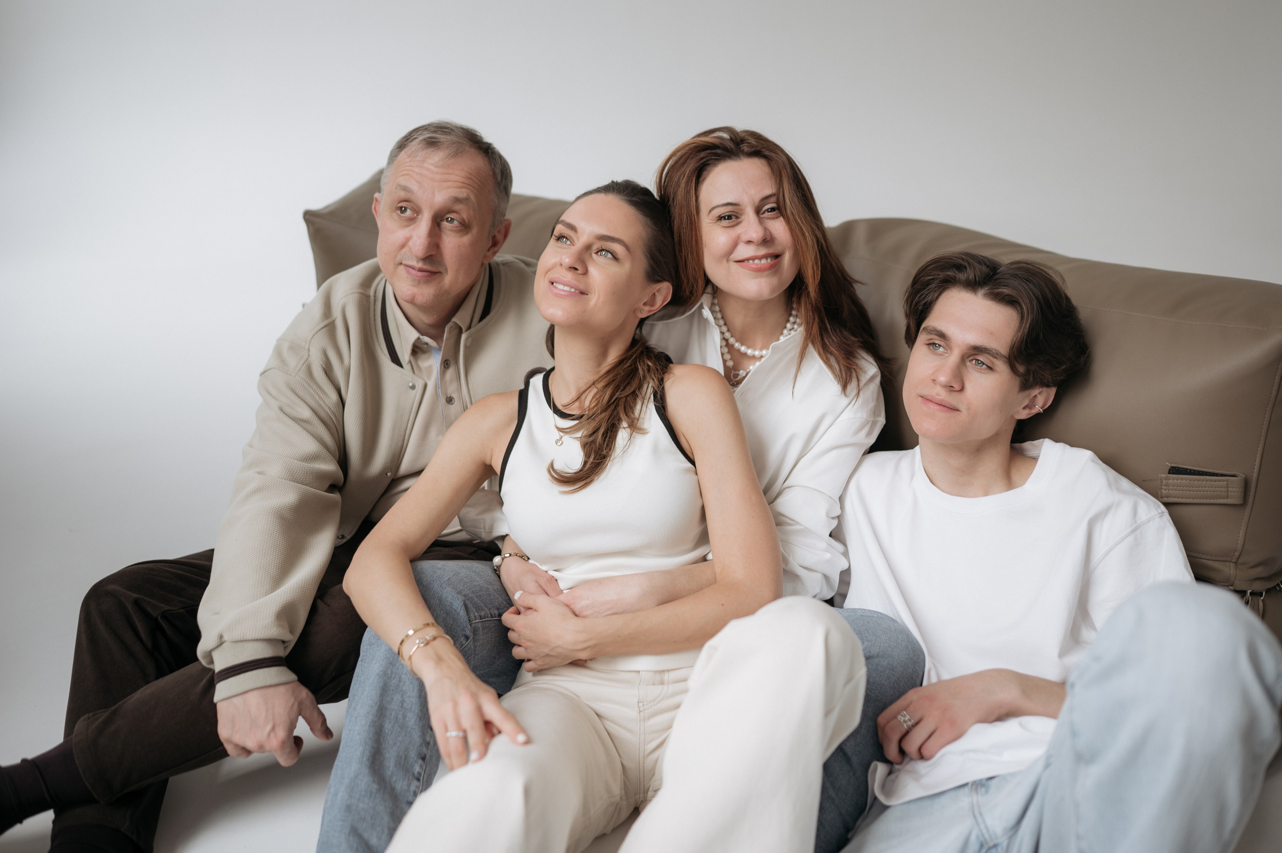 White. Natalyandronova.ru