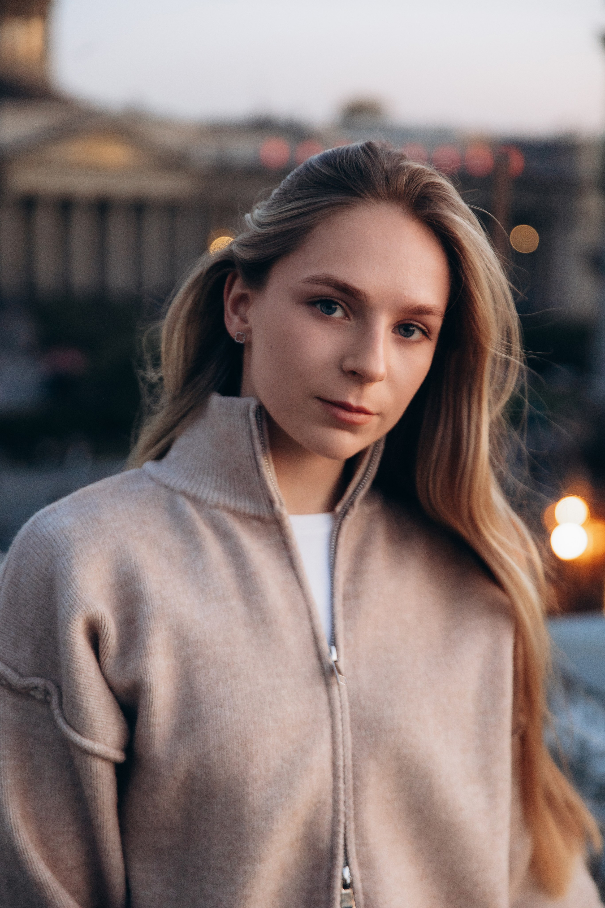 Встречая закат на Питерской крыше. Фотограф в Санкт-Петербурге Разиля Идиятуллина