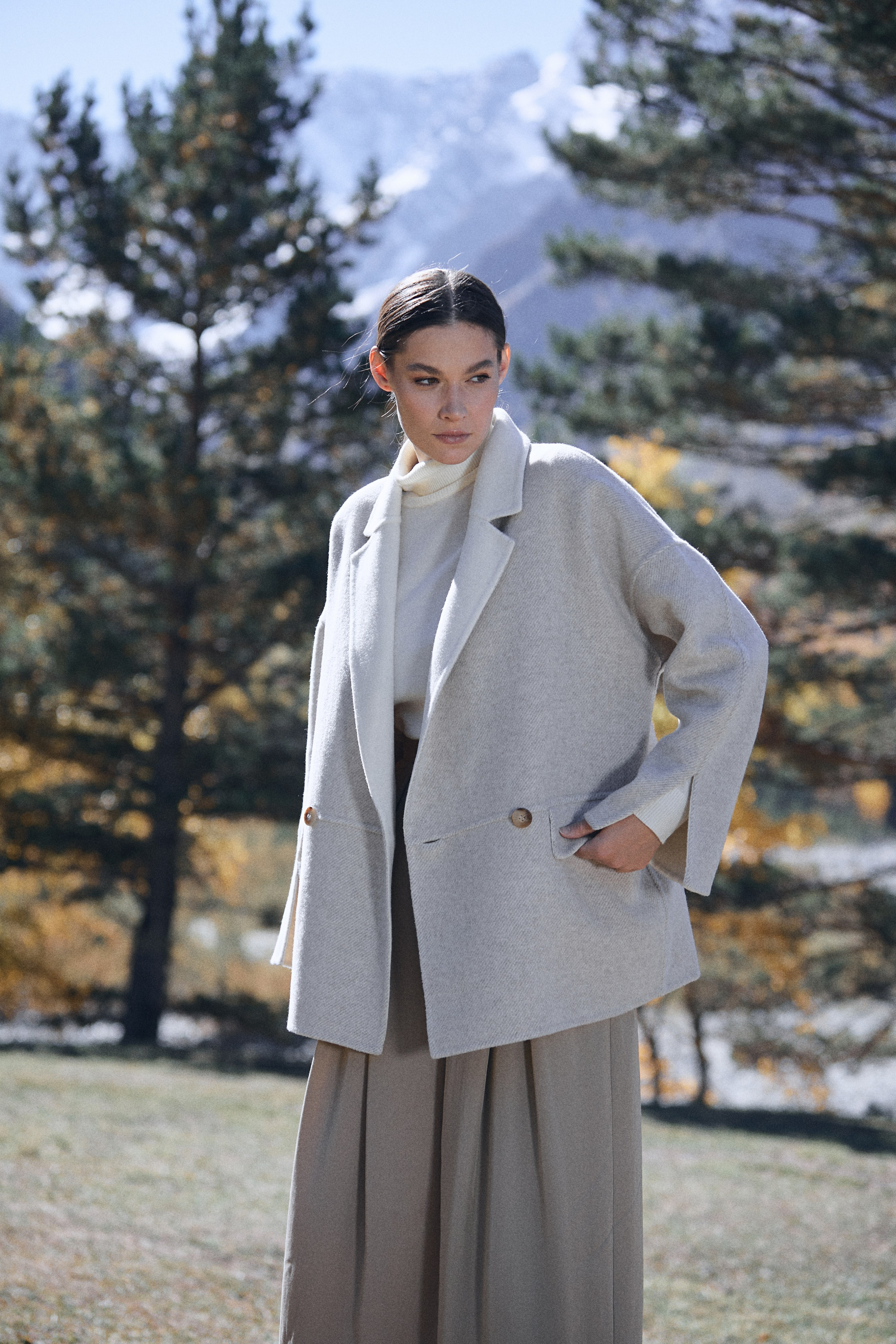 Съемка для бренда одежды в горах. Фотограф Продюсер в горах КБР / Москва  Нальчик Горы