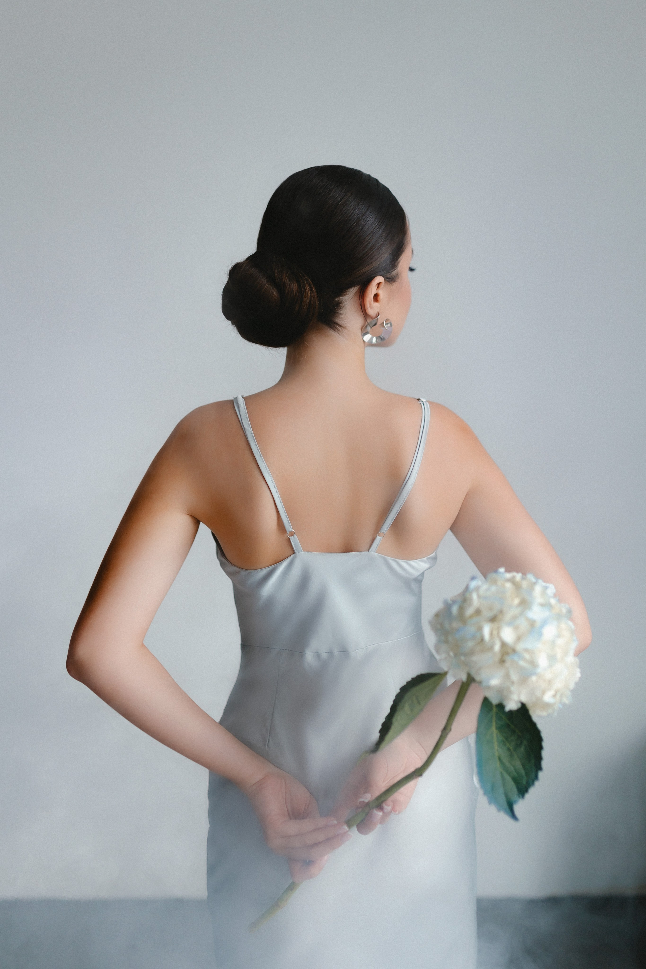 Нежная фотосессия с гортензией. Фотограф и видеограф в Мурманске, Москве Екатерина Нечаева