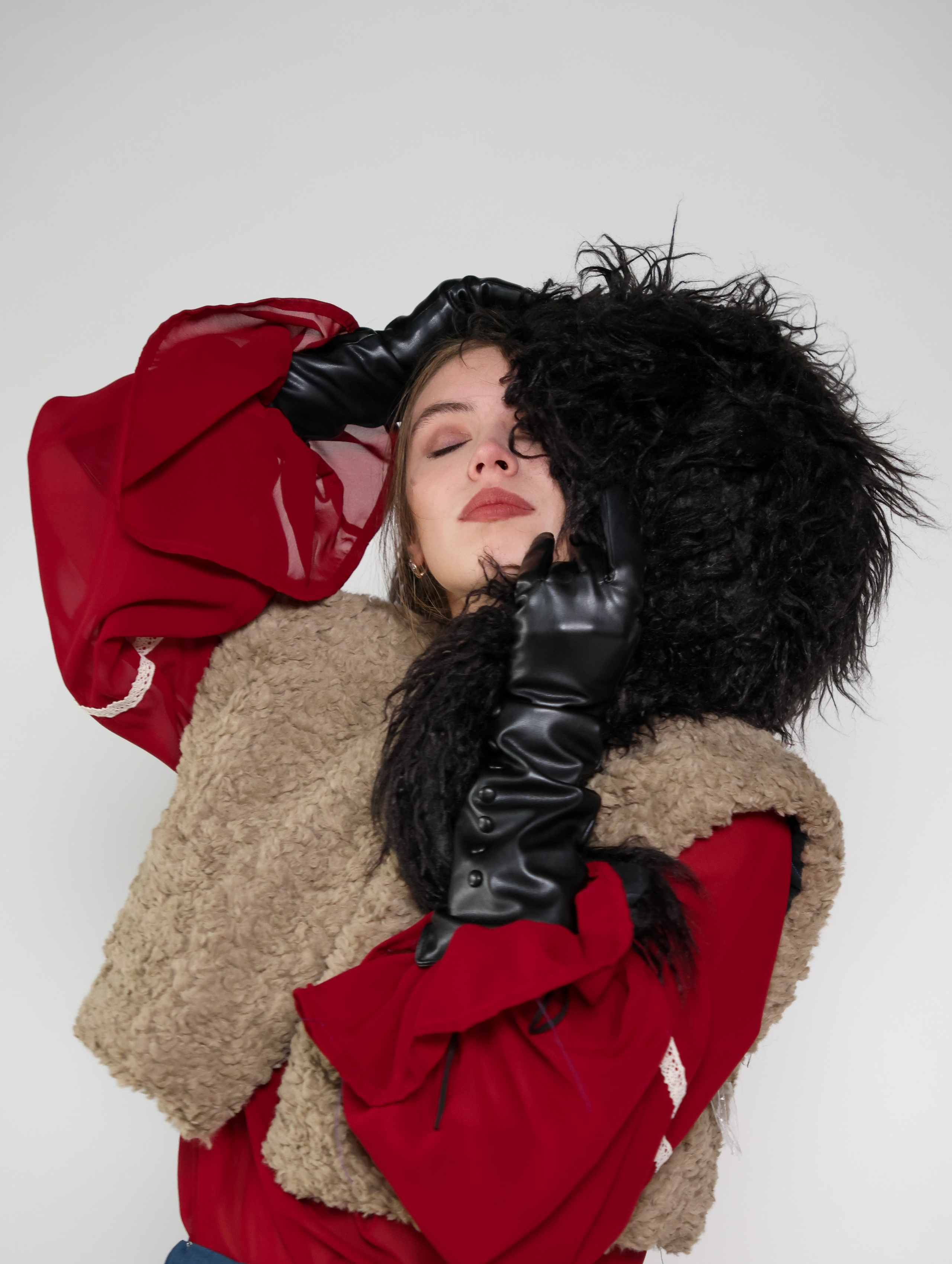 Ретро коммерция. Костюмер, художник кино и телевидения в спб