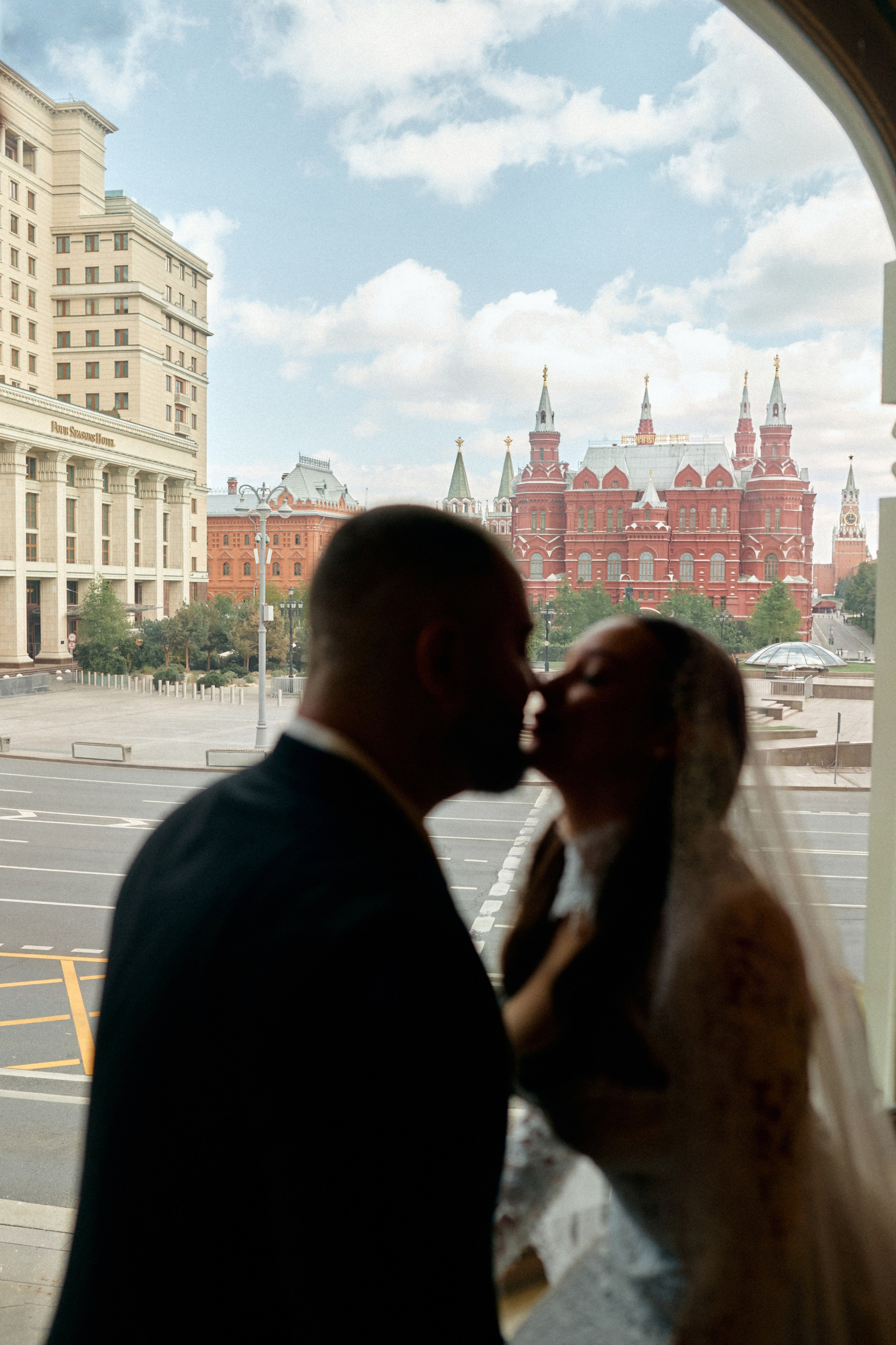 Артем & Валерия. Сестры Карабаза. Фотографы и ретушеры в Москве и Санкт-Петербурге