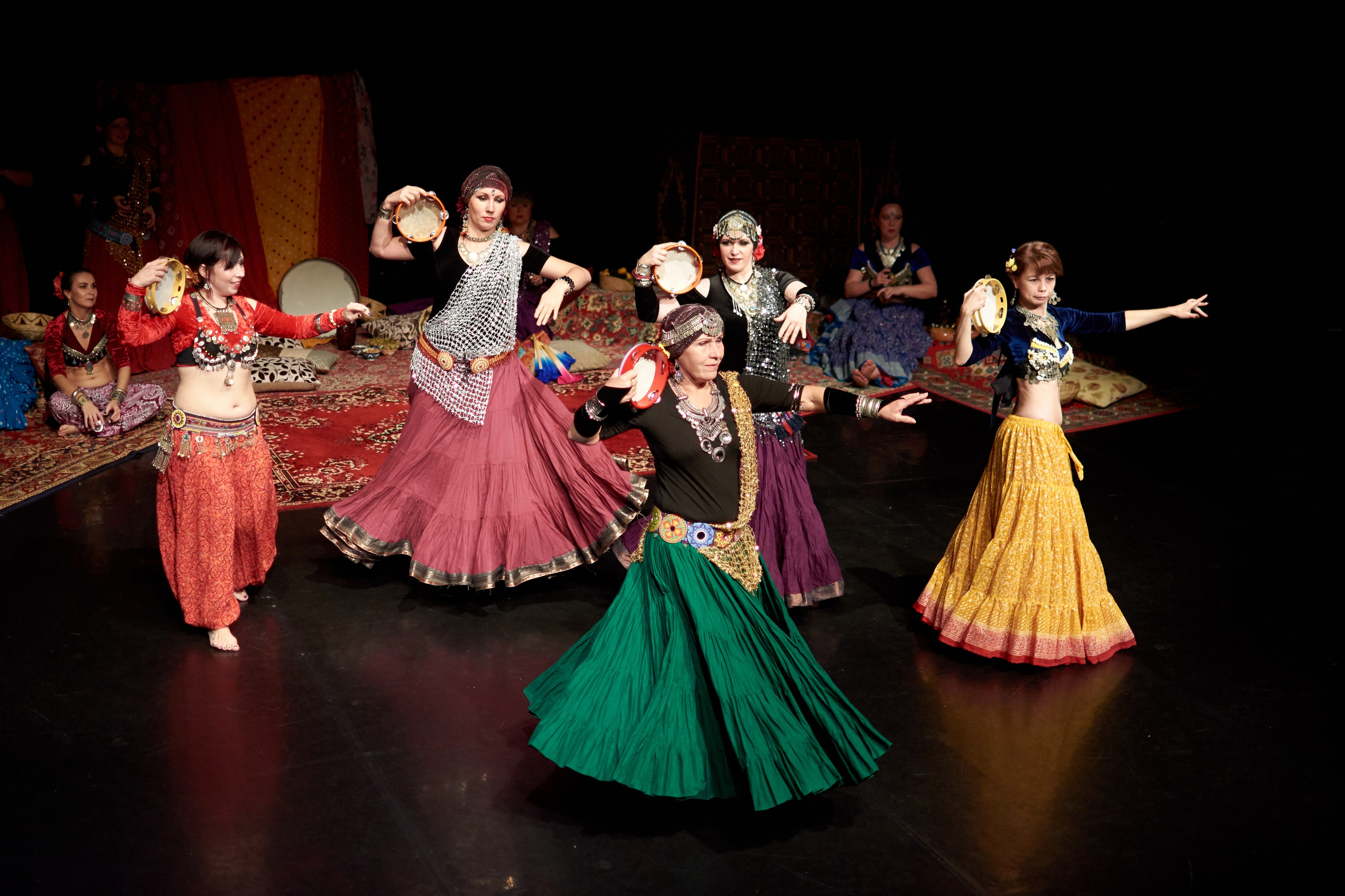 Город танцующего народа. Ольга Чёкотова (Фотограф Кострома)