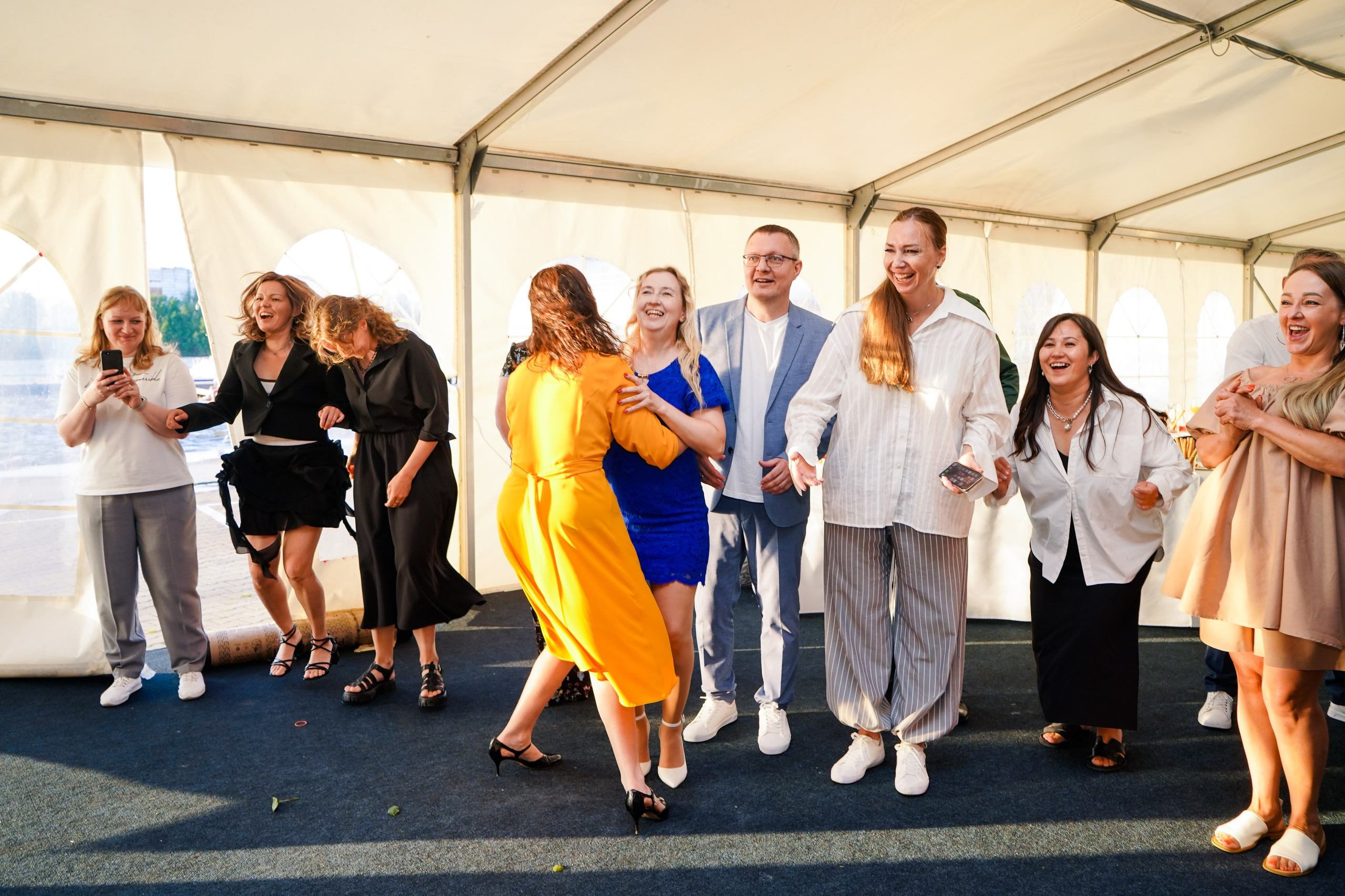 Выпускной 9 класса школа 19 в Коматек. Семейный и портретный фотограф в Екатеринбурге Анна Лобанова