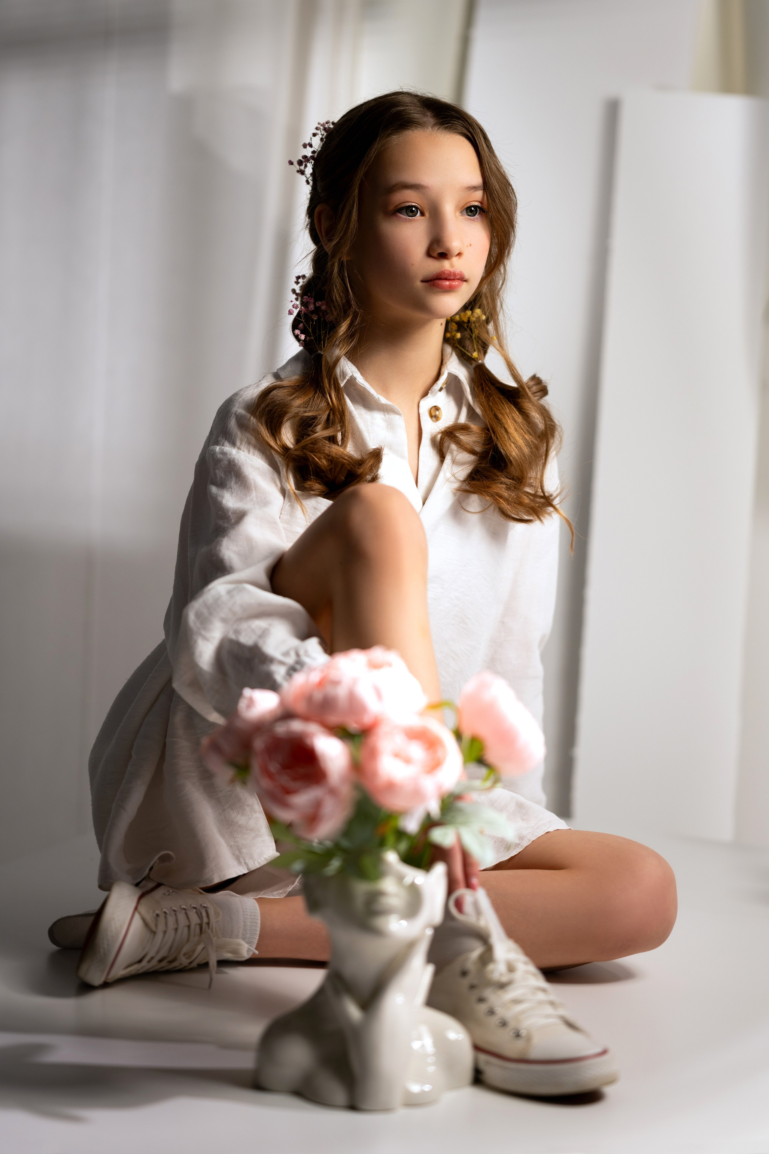 Адель. Девочка с пионами