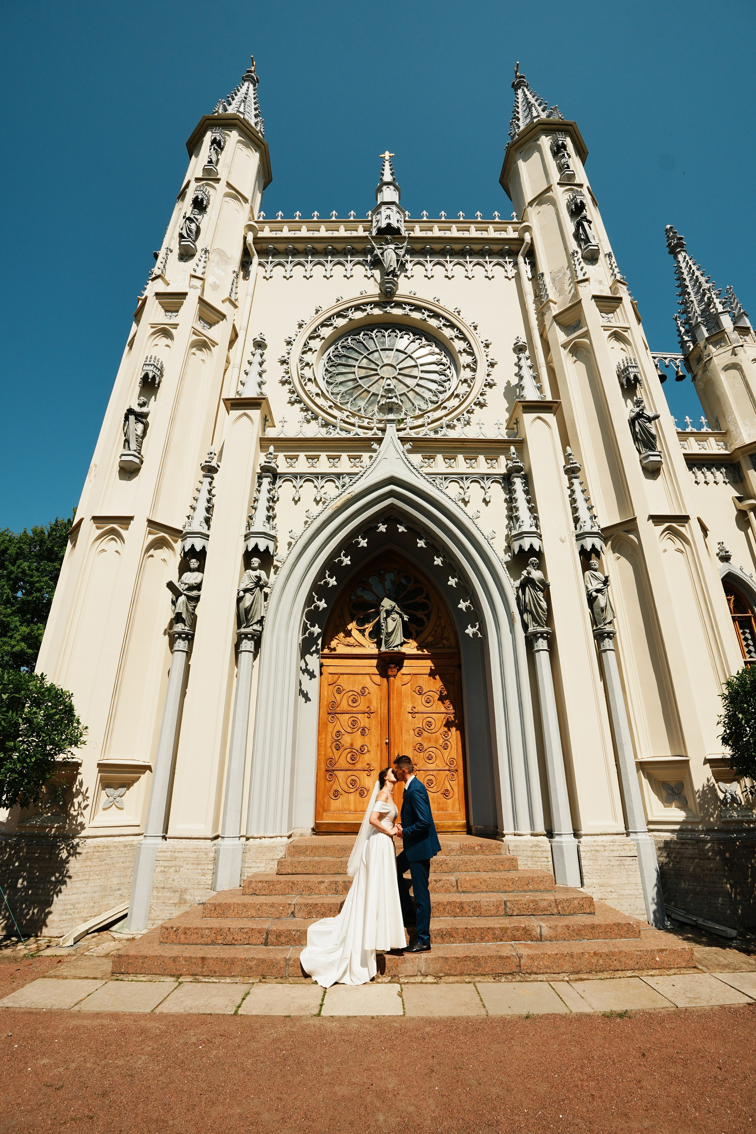 Свадьбы в Петергофе. Живые снимки! Фотограф Даша Бендер