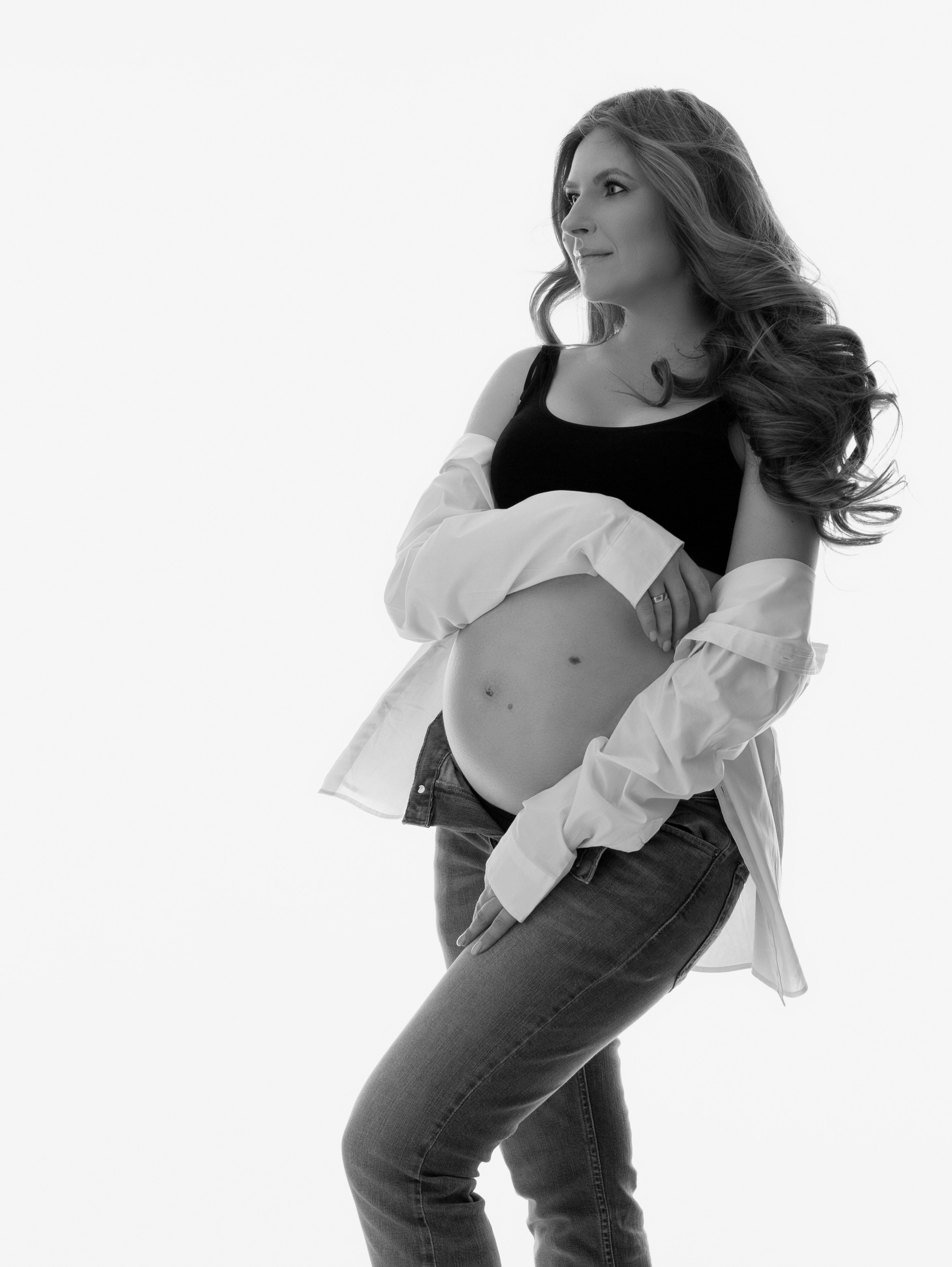 Катя чб беременность. Семейный фотограф в Санкт-Петербурге Ирина Иванова