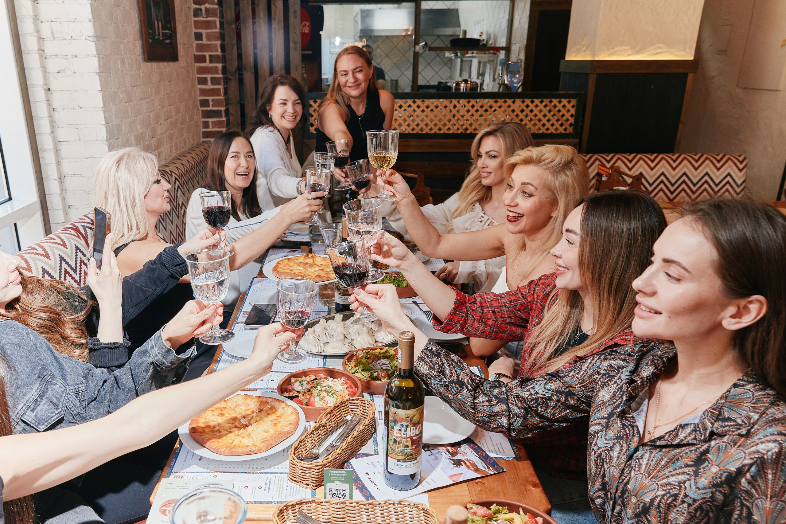 Новое меню в Старик Хинкалыч 16.04. Свадебный репортажный фотограф краснодар максим дремов дрёмов фотосессия студия цена