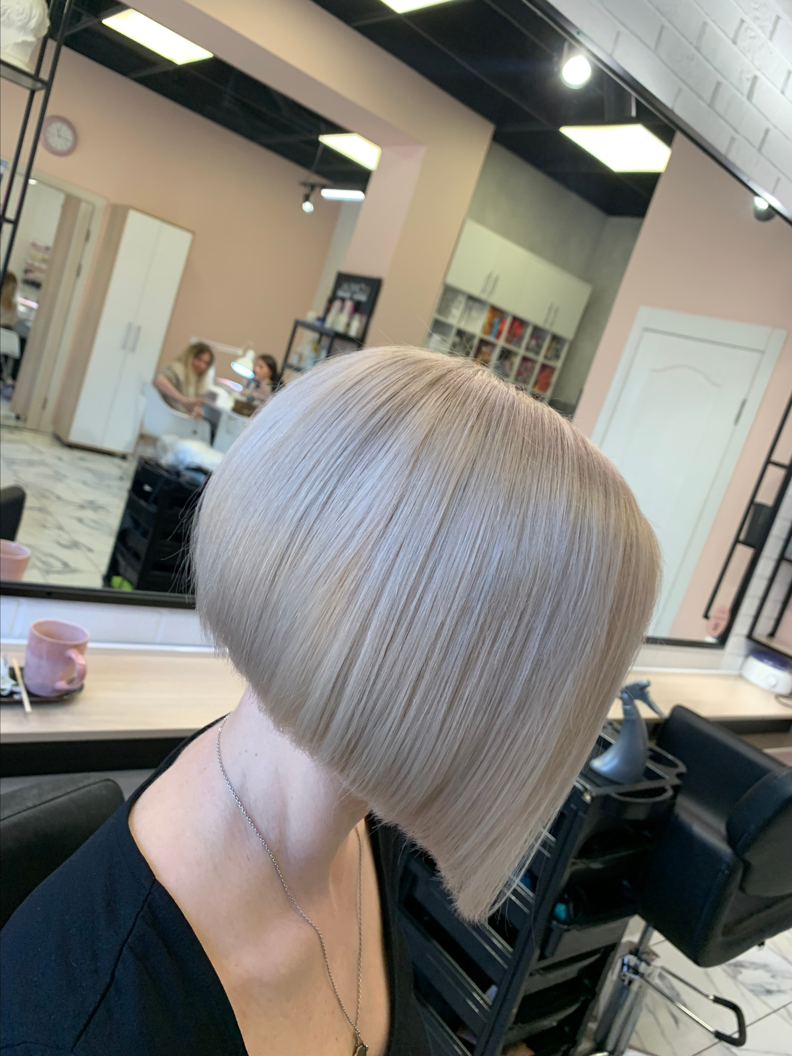 Парикмахер-колорист Ольга. Салон красоты PUDRA