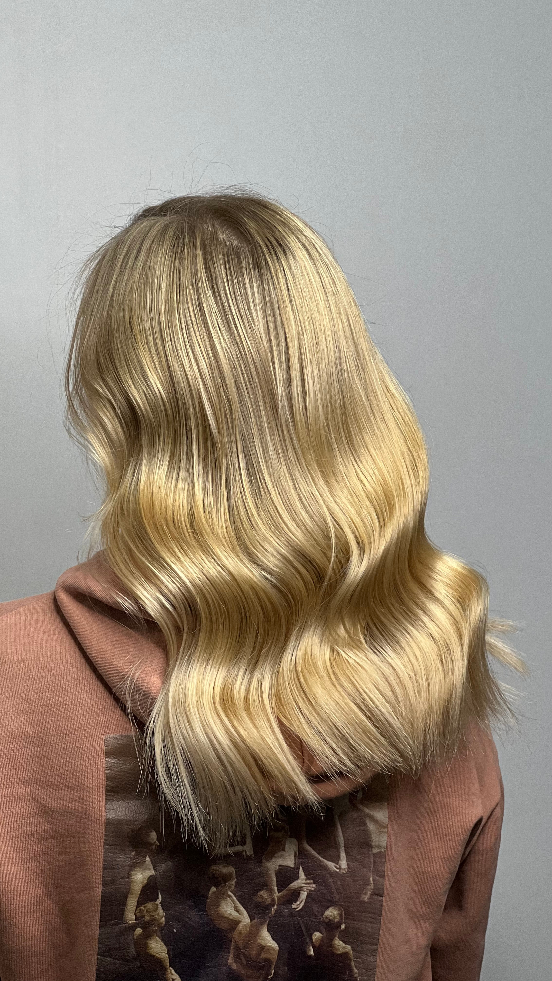 Парикмахер-колорист Ольга. Салон красоты PUDRA