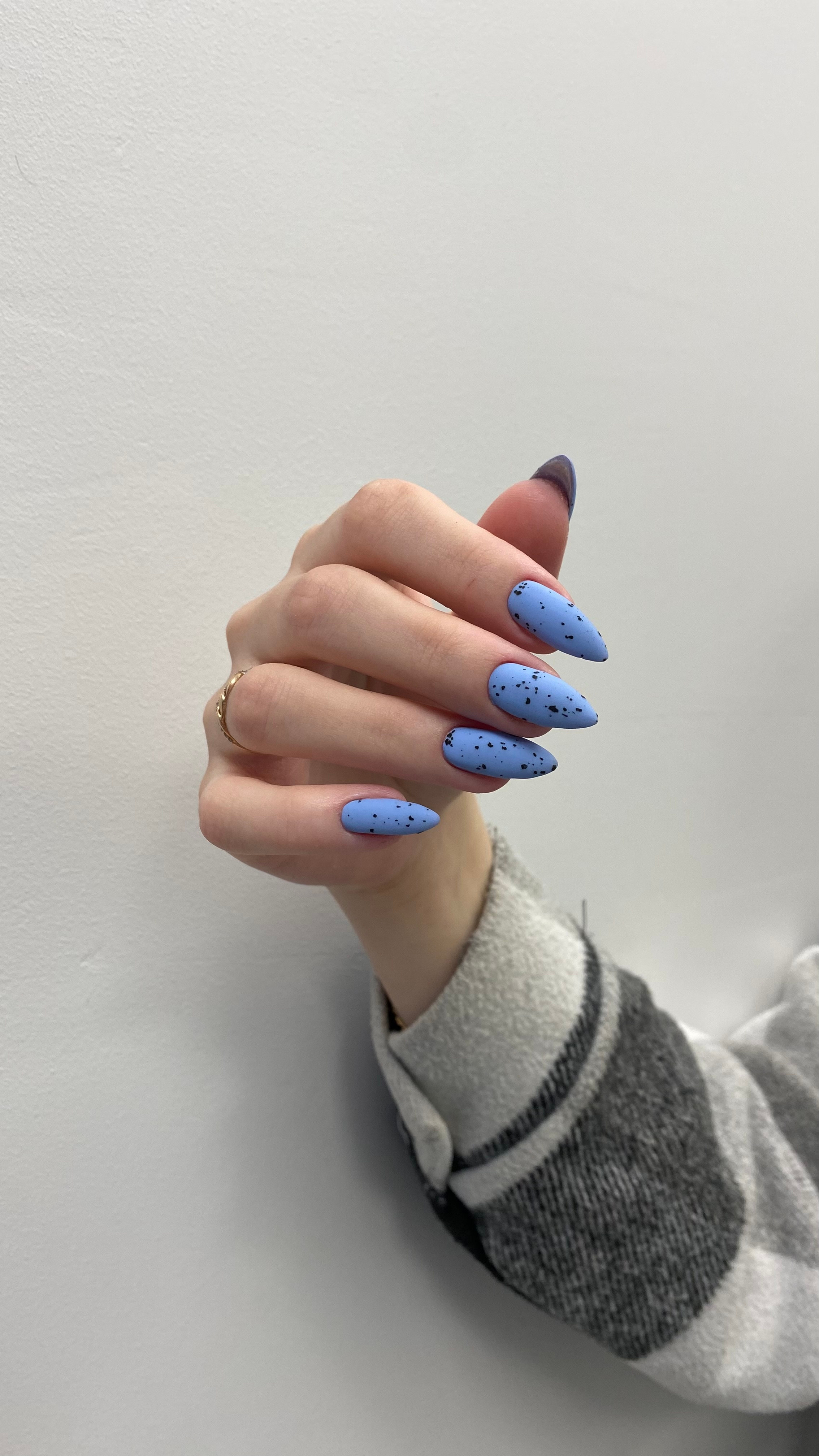 Ксения И — мастер скоростных техник и фея френча. Салон красоты PUDRA