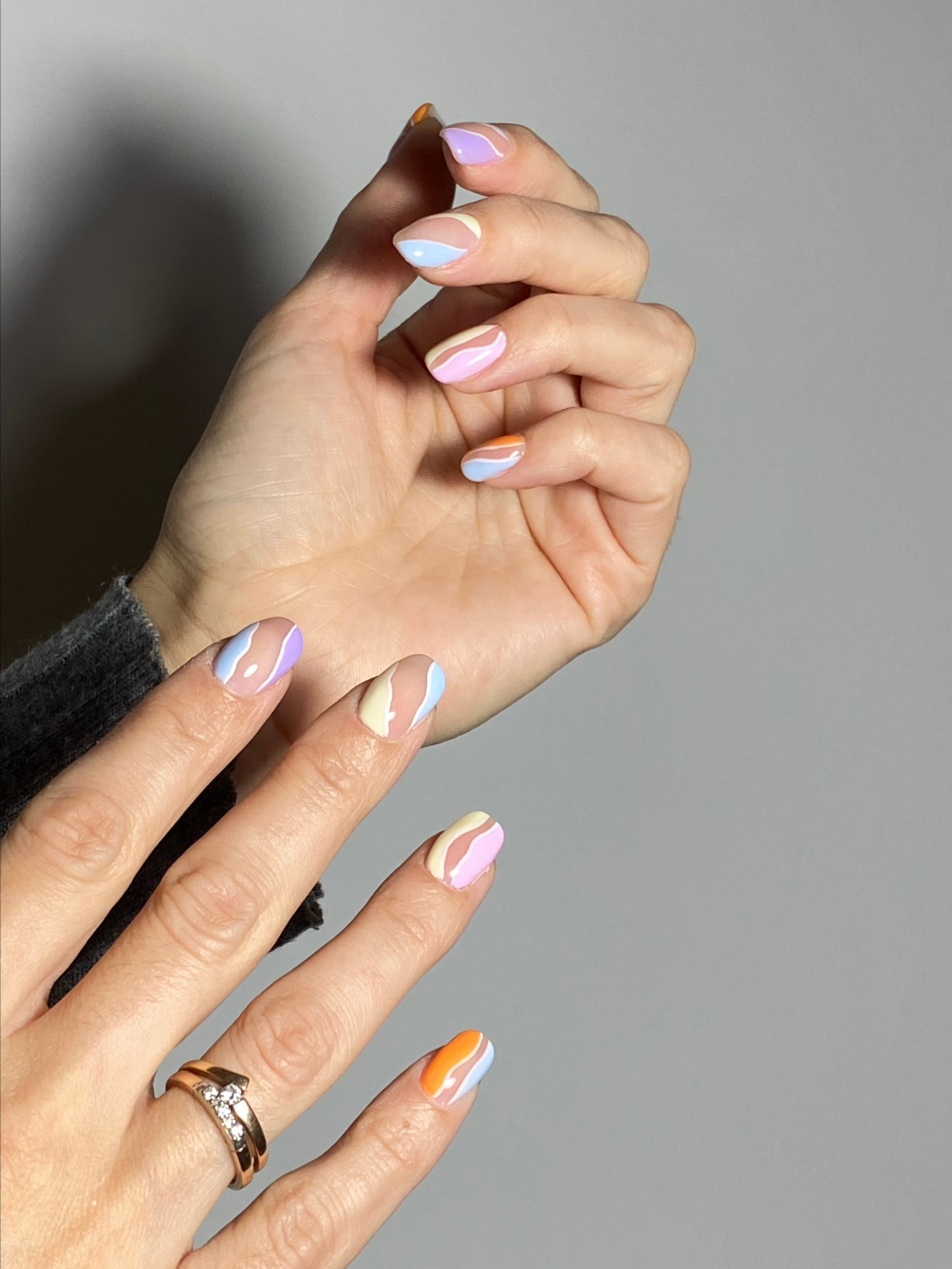 Наталья — идеальная форма ногтей и дизайны. Салон красоты PUDRA