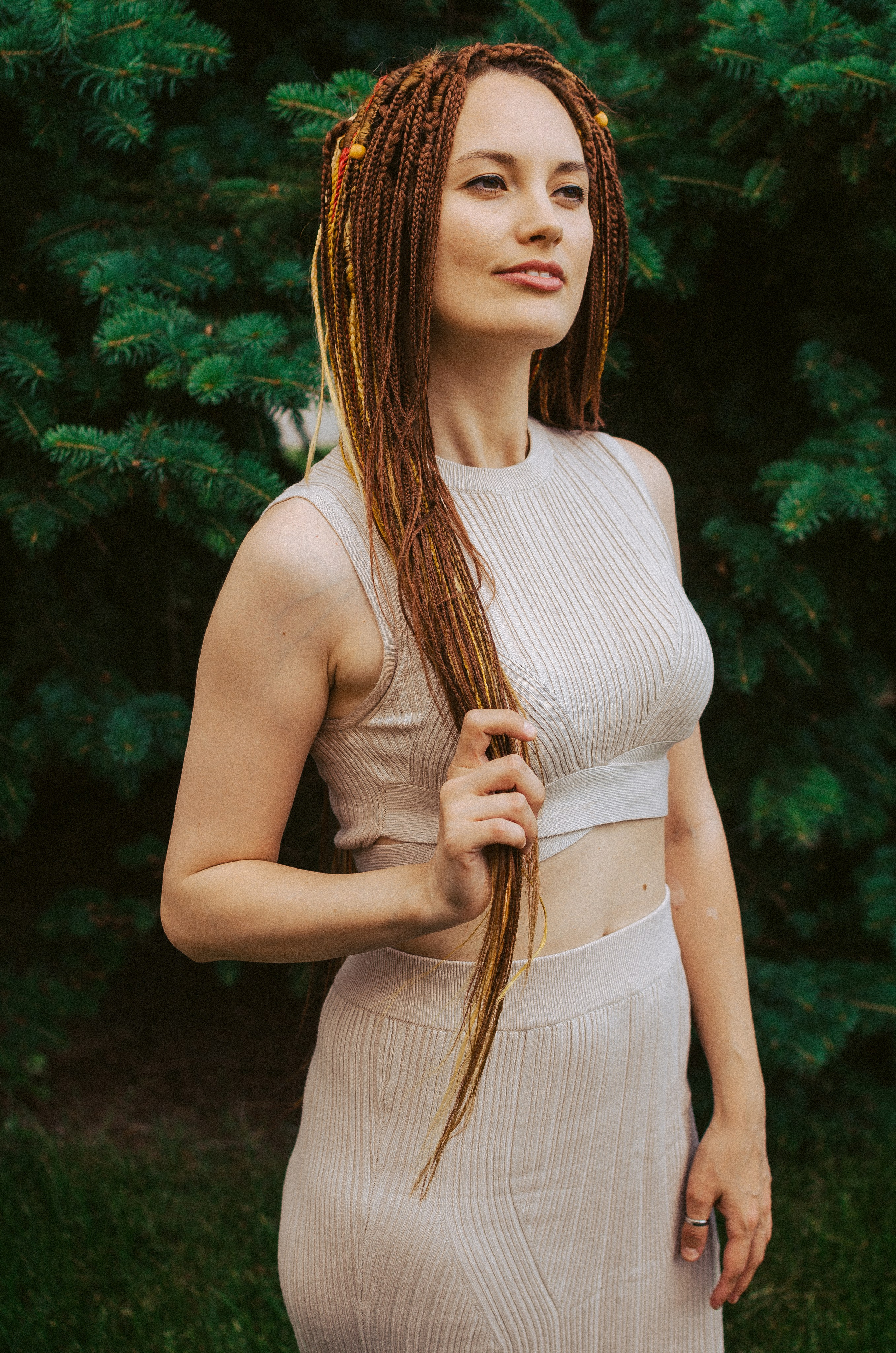 Оля. КВЭЛ — Кто Все Эти Люди