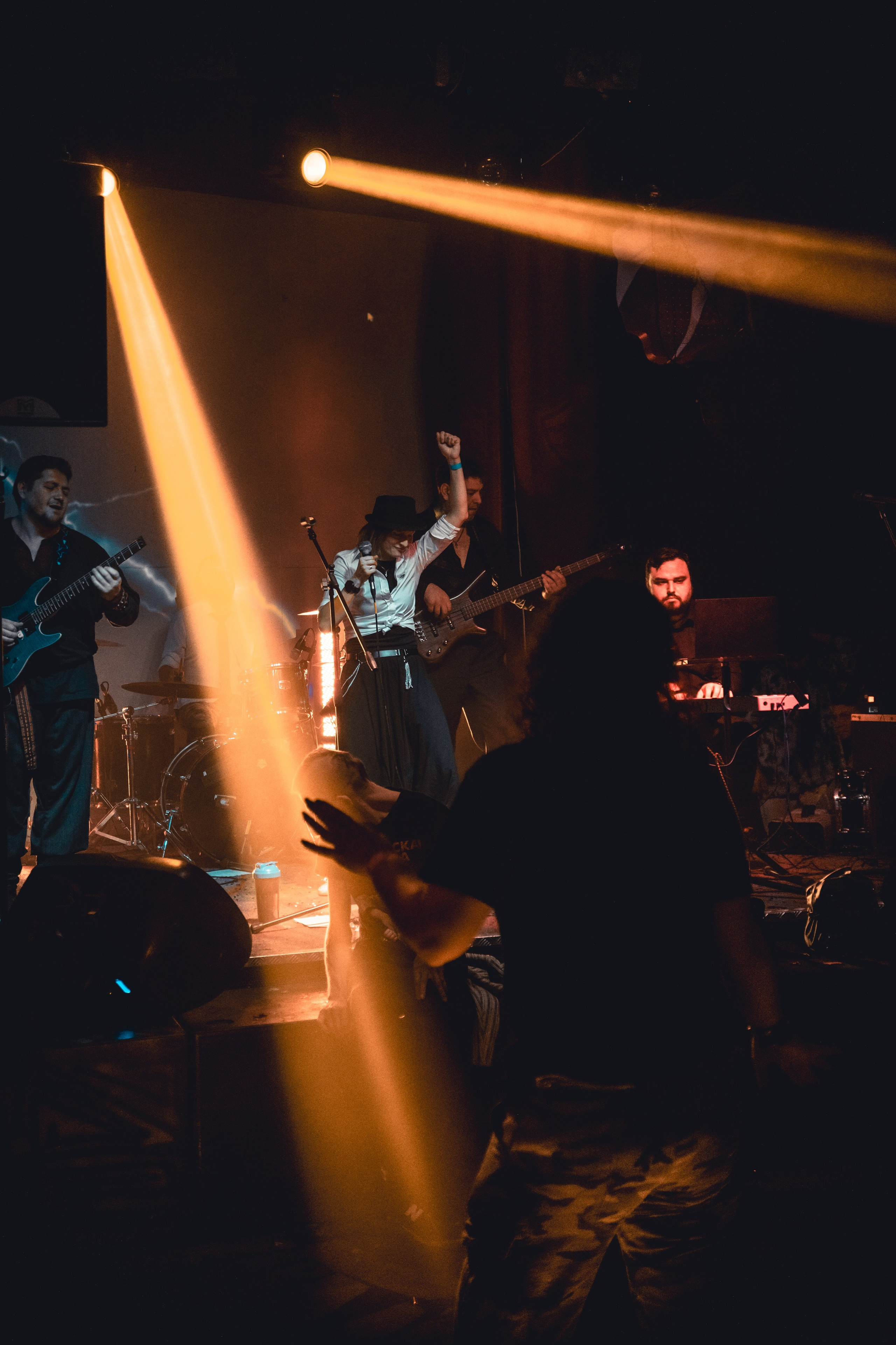 Радистка Кэт. Рок-ёлка, клуб-галерея Эрмитаж. 21.12.2024. Фотограф Регина Крикунова г. Красноярск