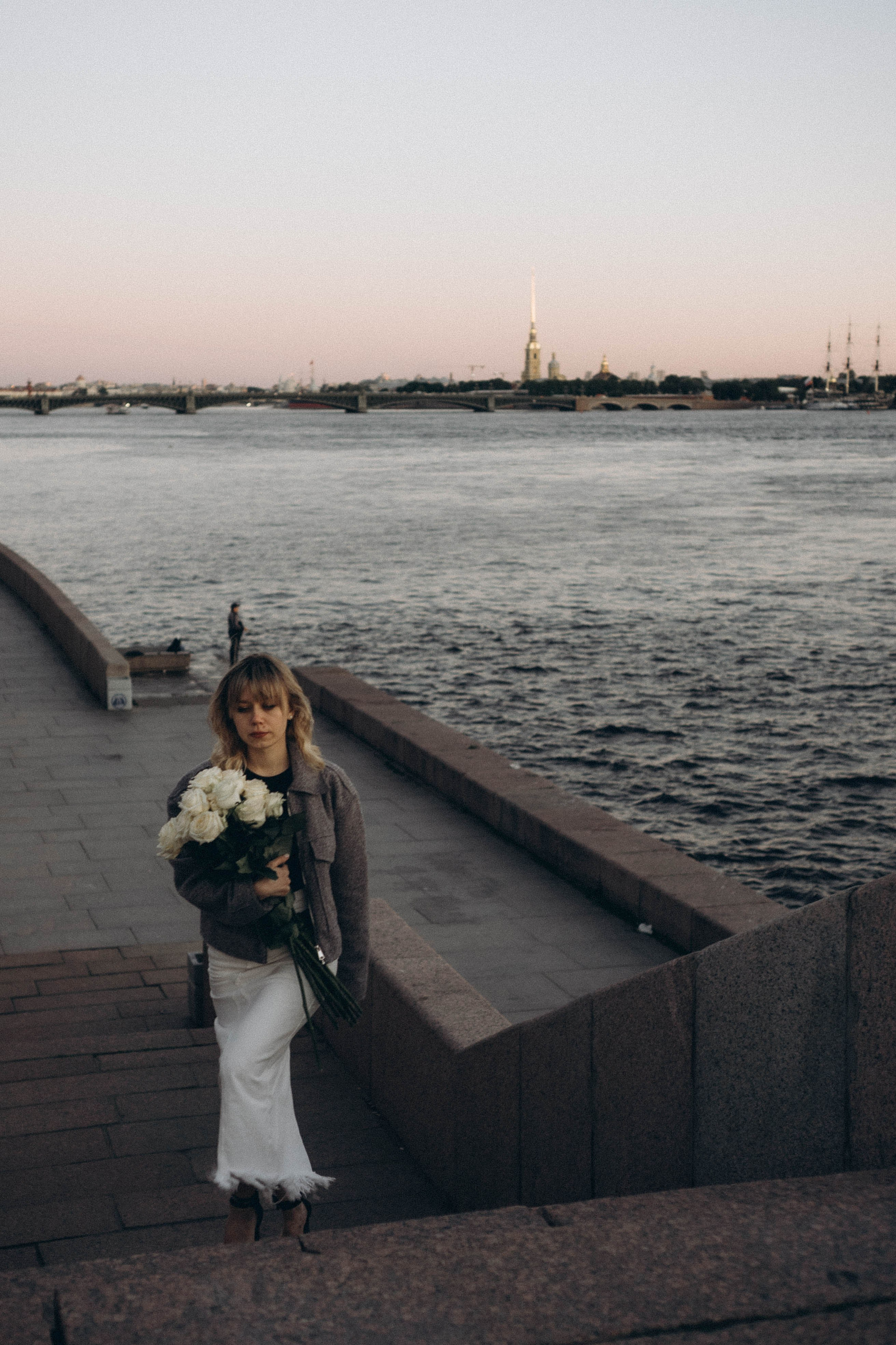 ПРОГУЛКА ПО ГОРОДУ В БЕЛЫЕ НОЧИ (другой вариант). Профессиональный фотограф, Санкт-Петербург — Виктория Богомолова