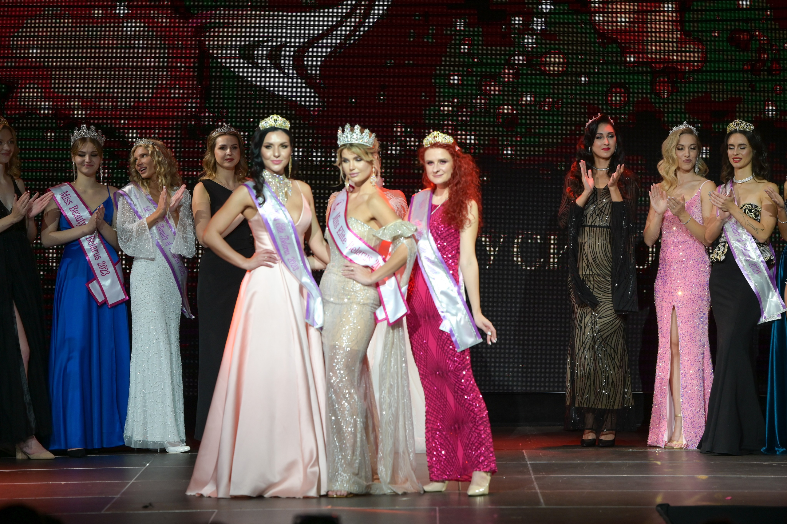 Фотографии с конкурса красоты. Фотоуслуги, услуги фотографа, фотографирование важных событий