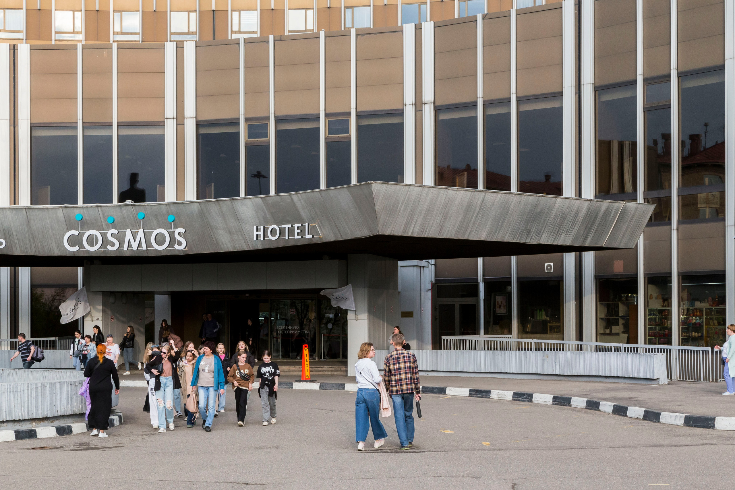 Здание гостиницы «Космос». Проект фотографа Александра Высокина — «Фотоархитектоника»