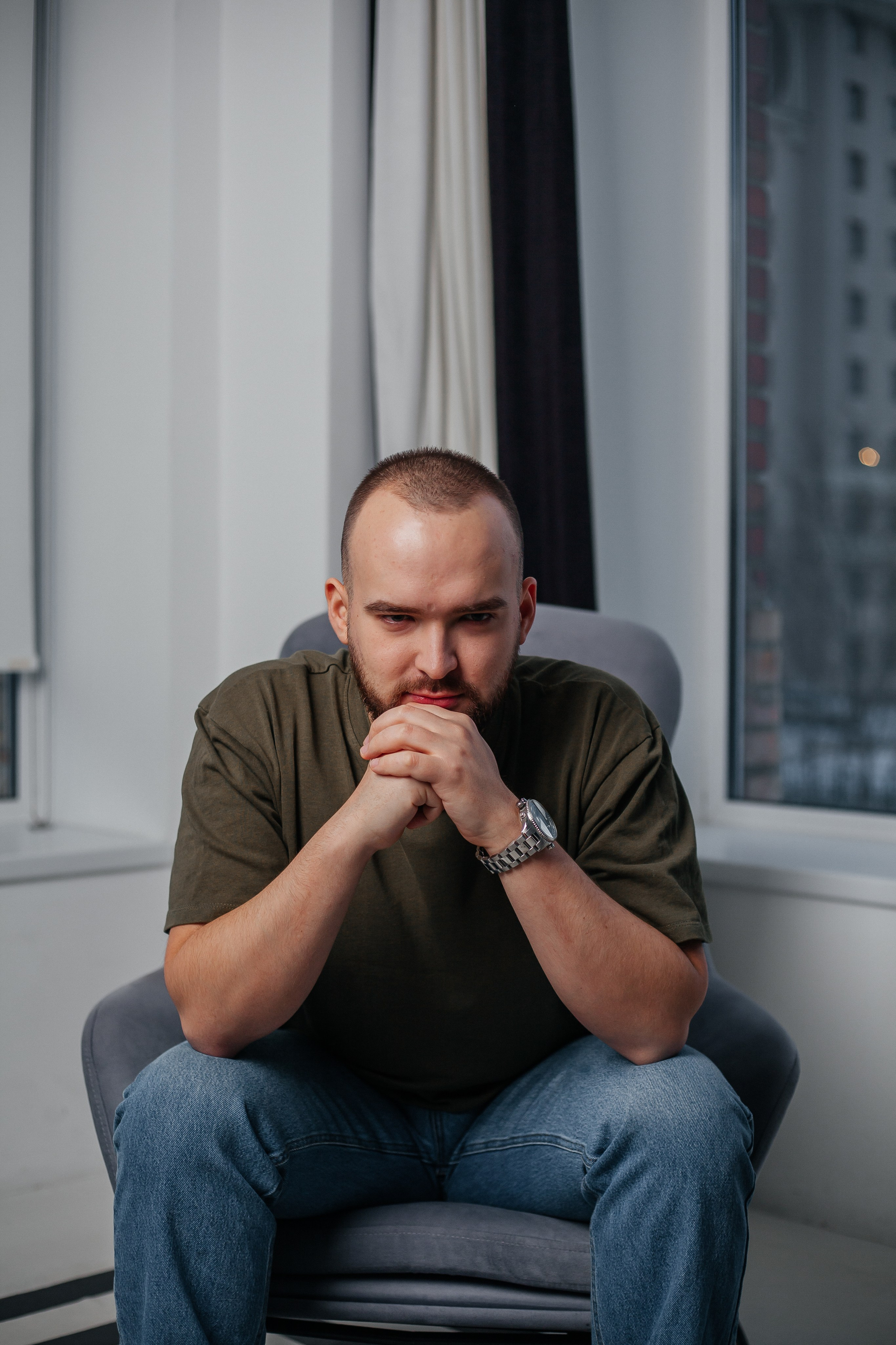 Мужской портрет в студии. Мультижанровый фотограф в Москве Наталия Степанова