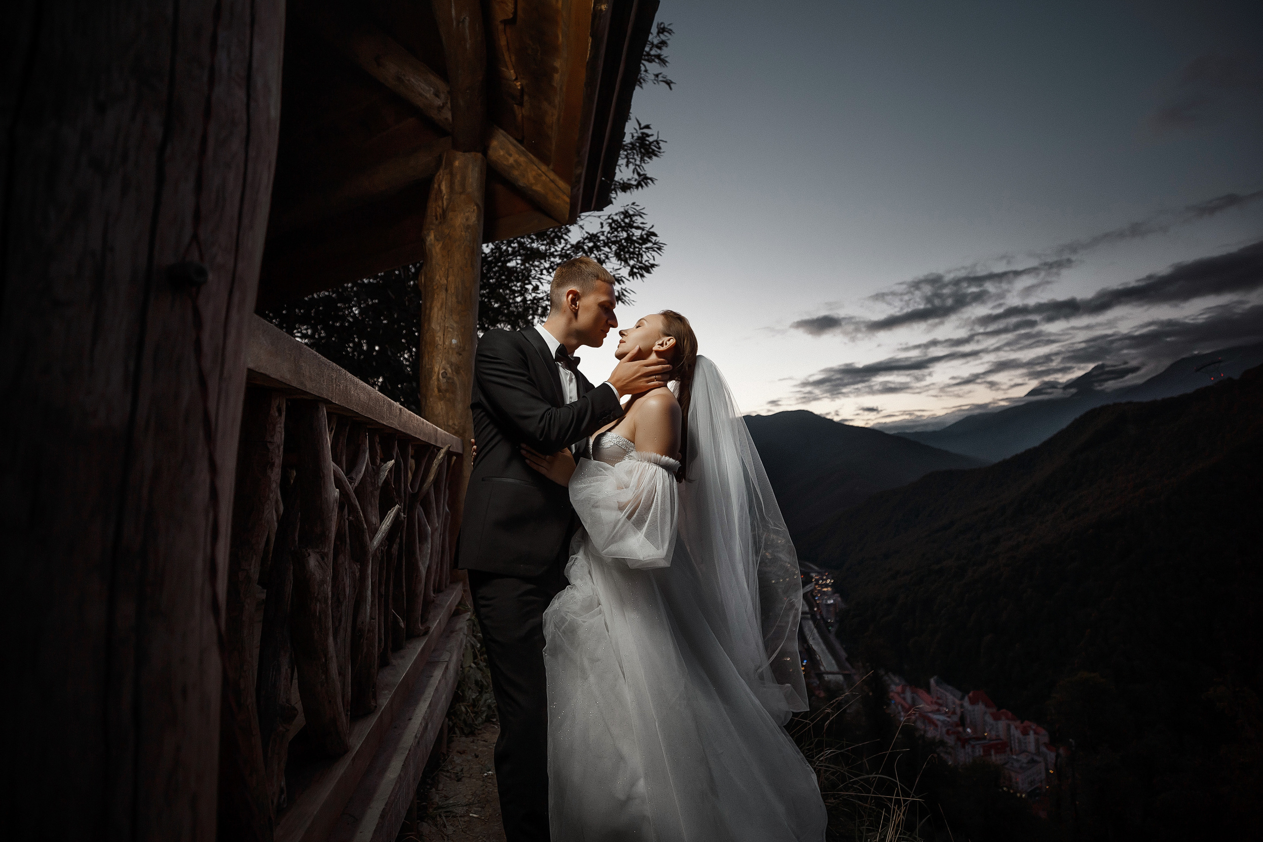 Свадьба в Красной поляне / свадебный фотограф в горах. Свадебный и семейный фотограф в Сочи Денис Вялов