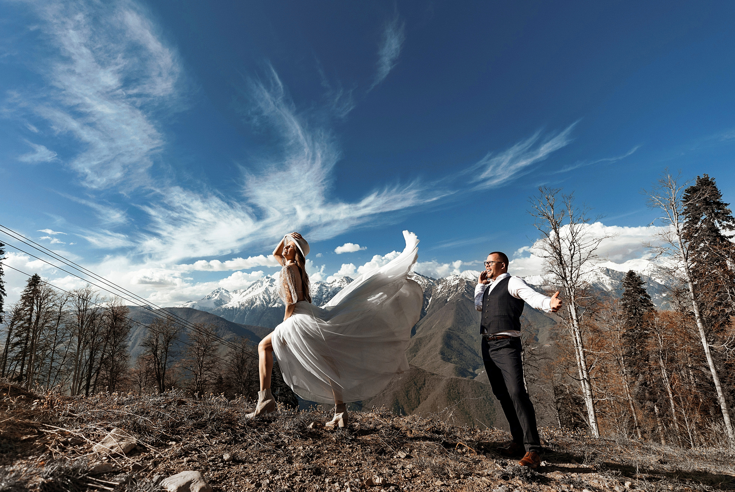 Свадебная фотосессия на снегу в Красной поляне / Фотограф Красная поля. Свадебный и семейный фотограф в Сочи Денис Вялов