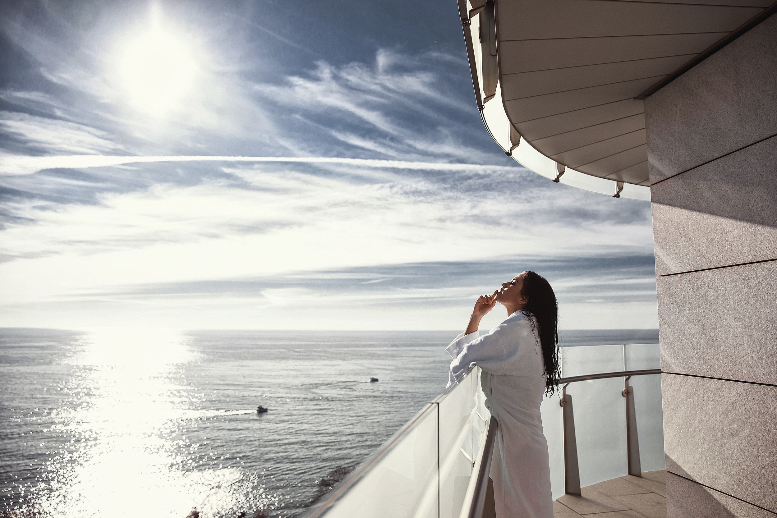 Будуарная фотосессия в номере / Фотограф в Сочи. Свадебный и семейный фотограф в Сочи Денис Вялов