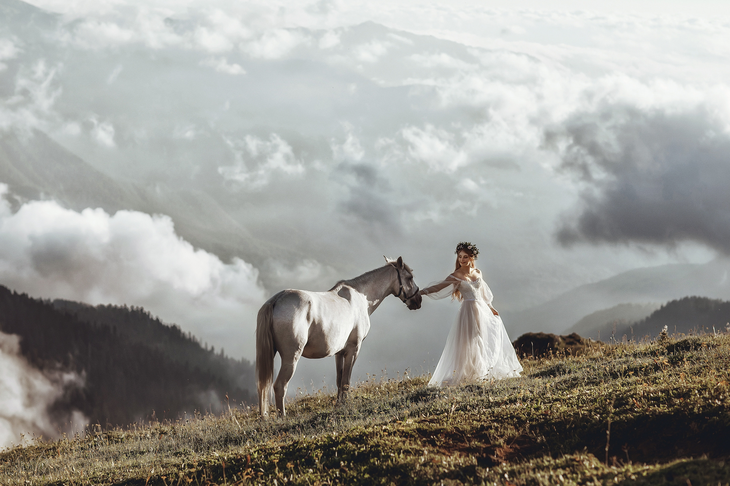 Фотосессия в горах / Фотограф Красная поляна. Свадебный и семейный фотограф в Сочи Денис Вялов