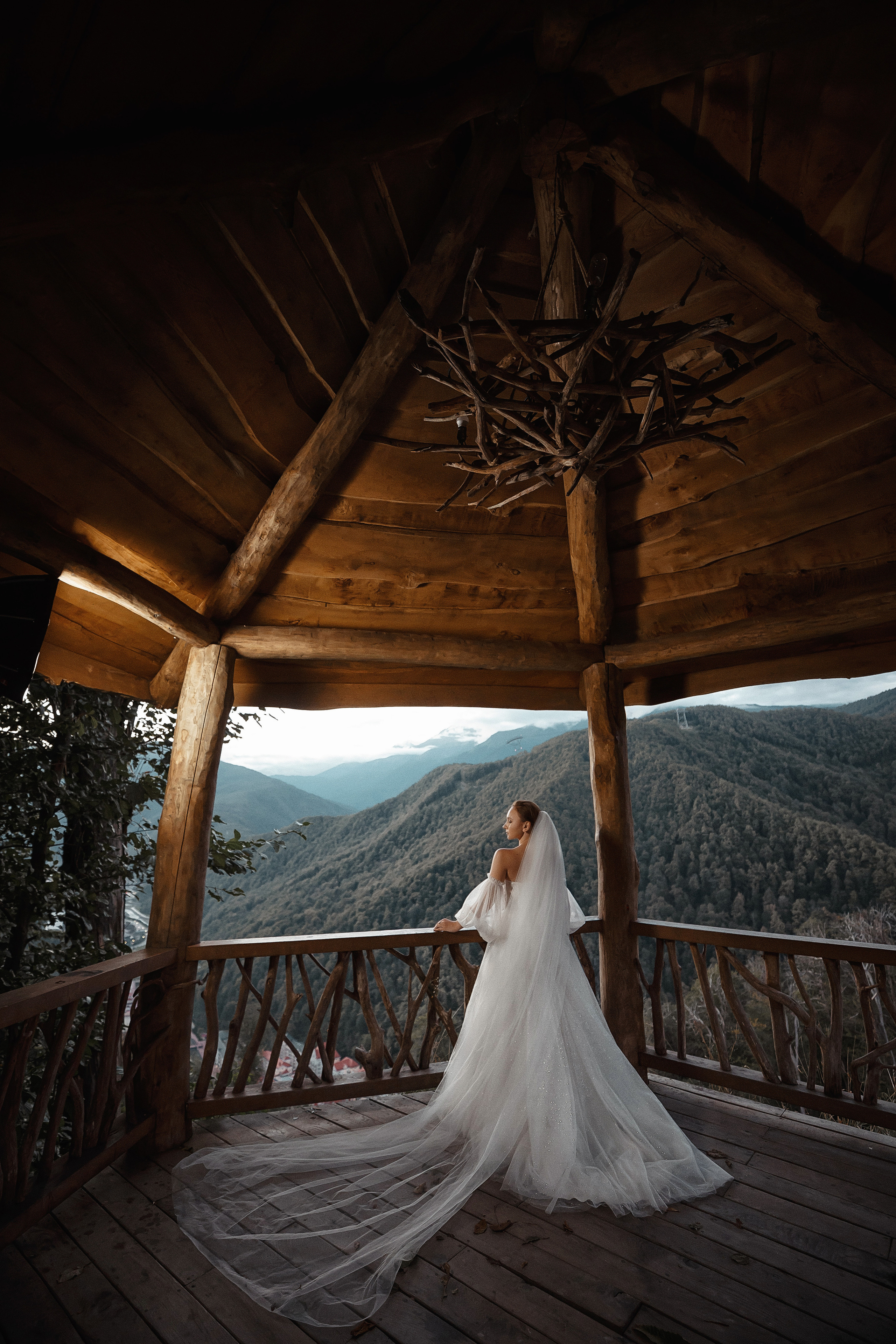 Свадьба в Красной поляне / свадебный фотограф в горах. Свадебный и семейный фотограф в Сочи Денис Вялов
