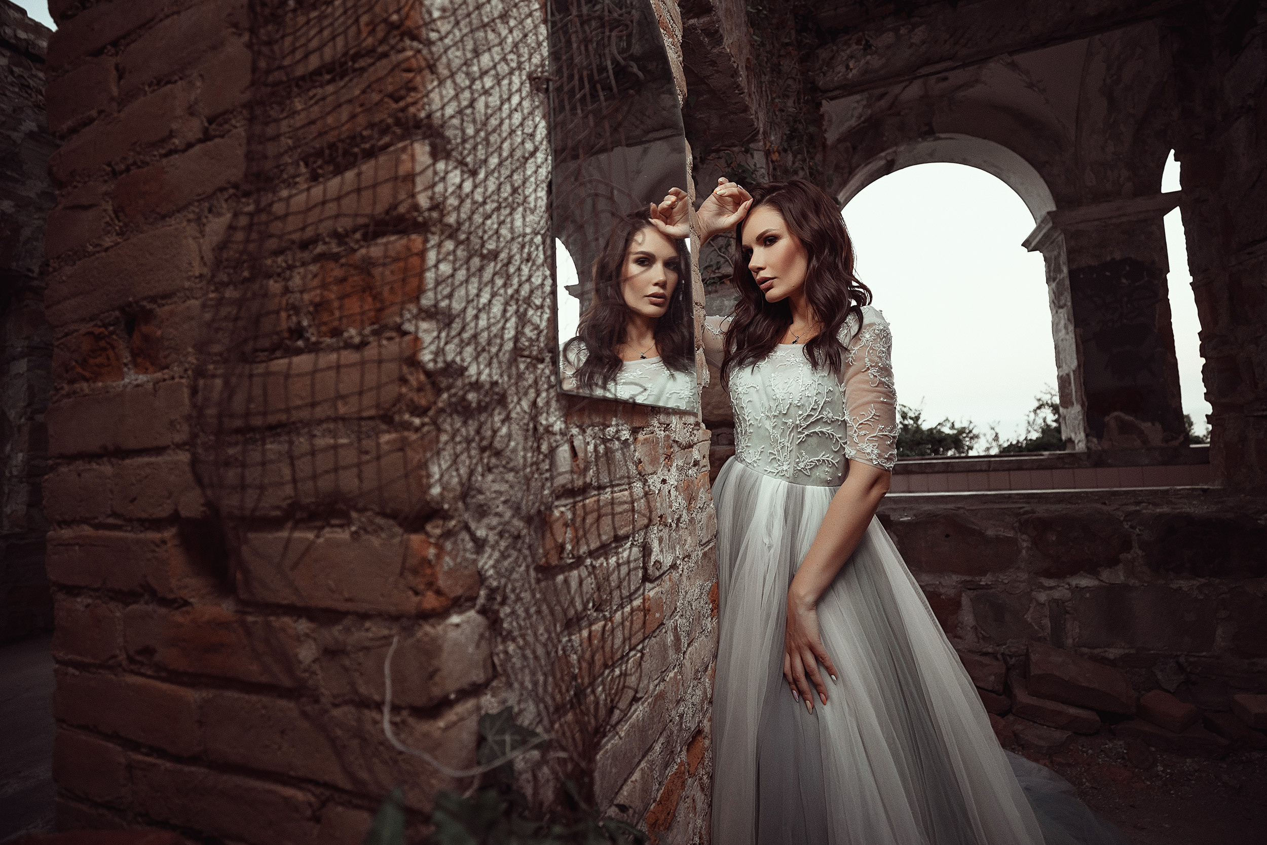 Гламурная фотосессия в пышном платье / Фотосессия на "Даче Квитко". Свадебный и семейный фотограф в Сочи Денис Вялов