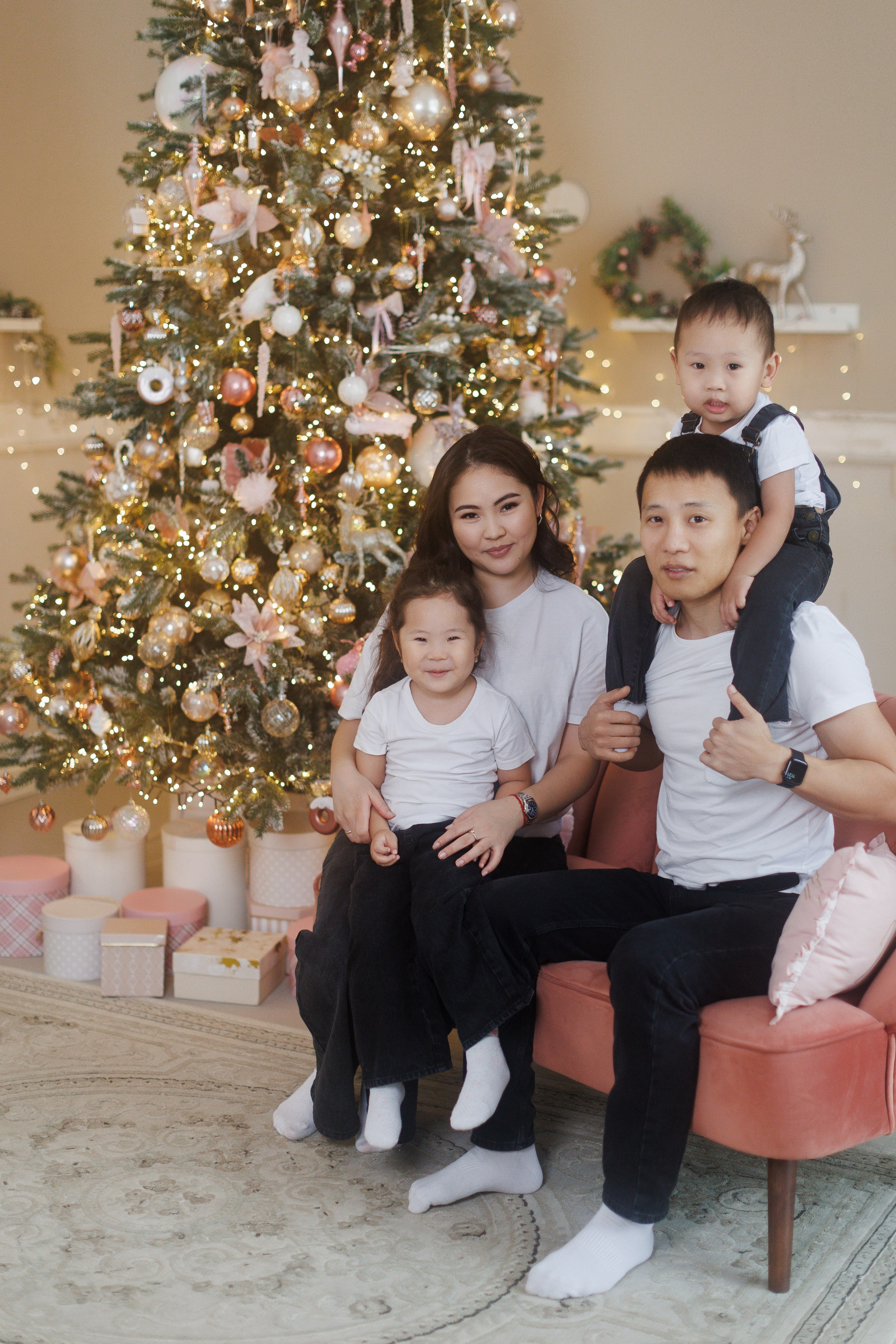 Новогодняя история одной семьи. Photograph Svetlana Volkova