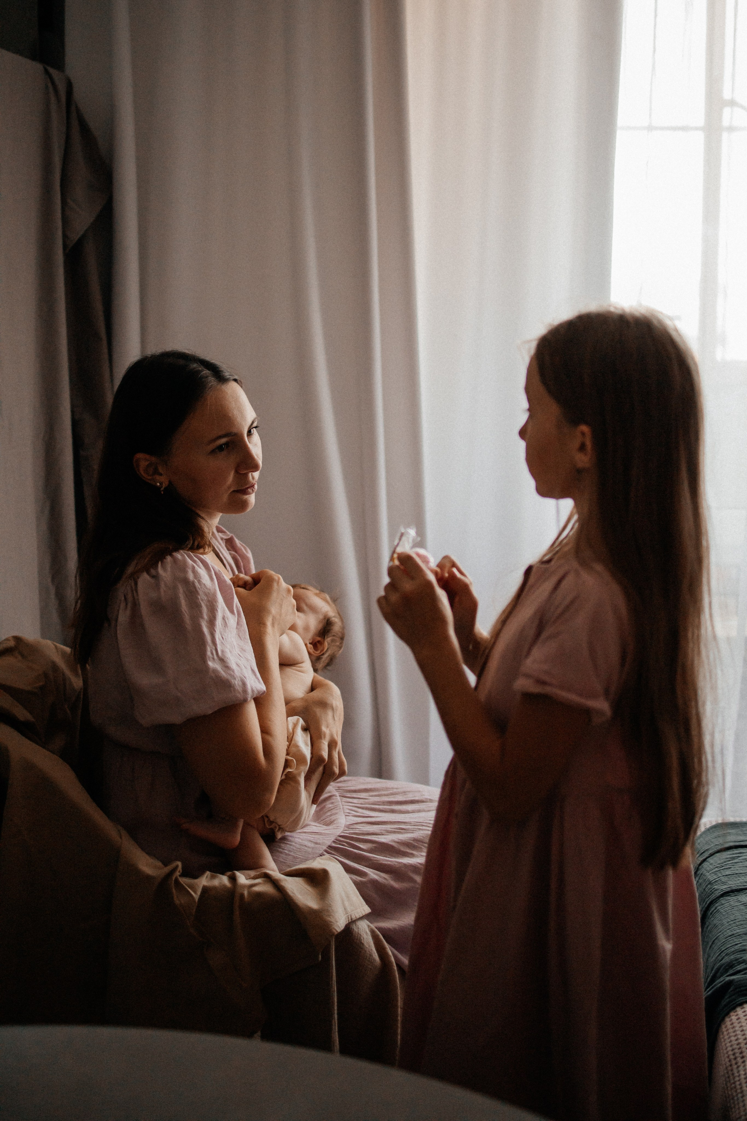 Юлия, Лиля и малышка Яся. Фотограф Алия Танцыкужина