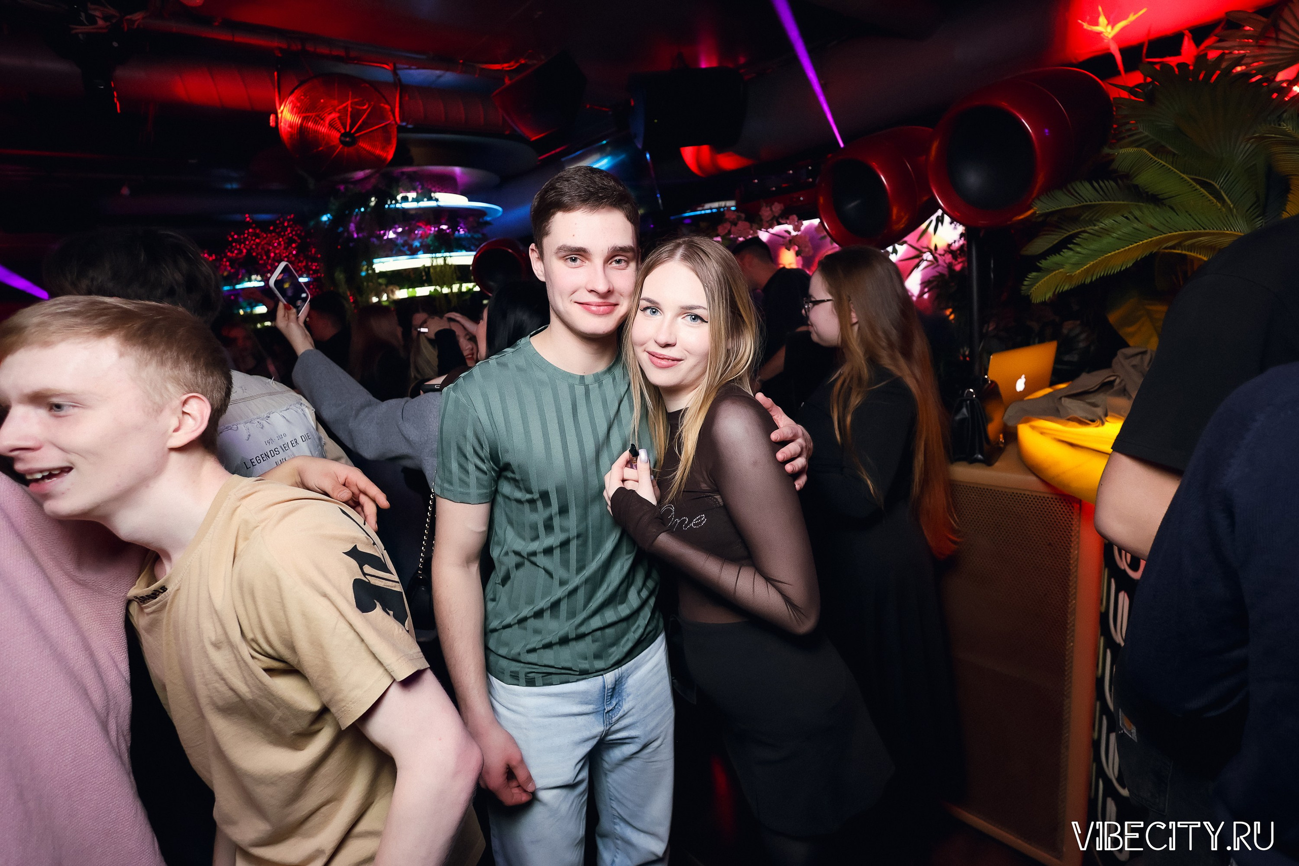 DOUBLE U. VIBECITY.RU Вайб Сити Ру Фоторепортажи Фотоотчеты Калининград