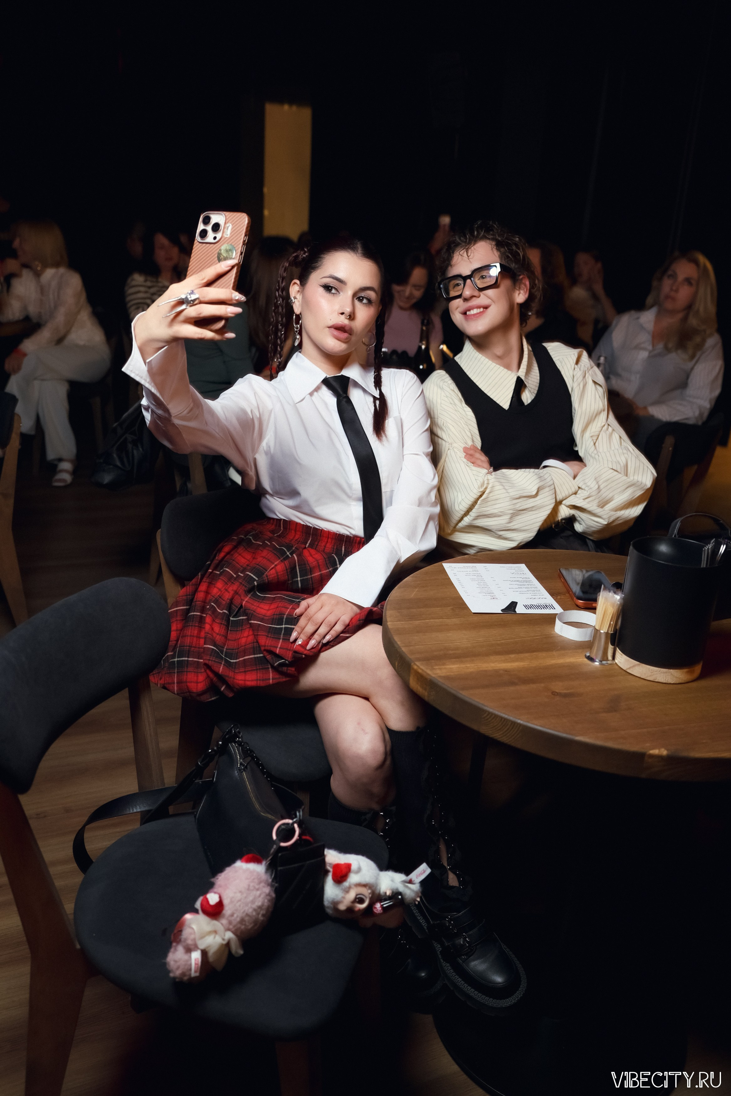 Стендап клуб Локация. VIBECITY.RU Вайб Сити Ру Фоторепортажи Фотоотчеты Калининград