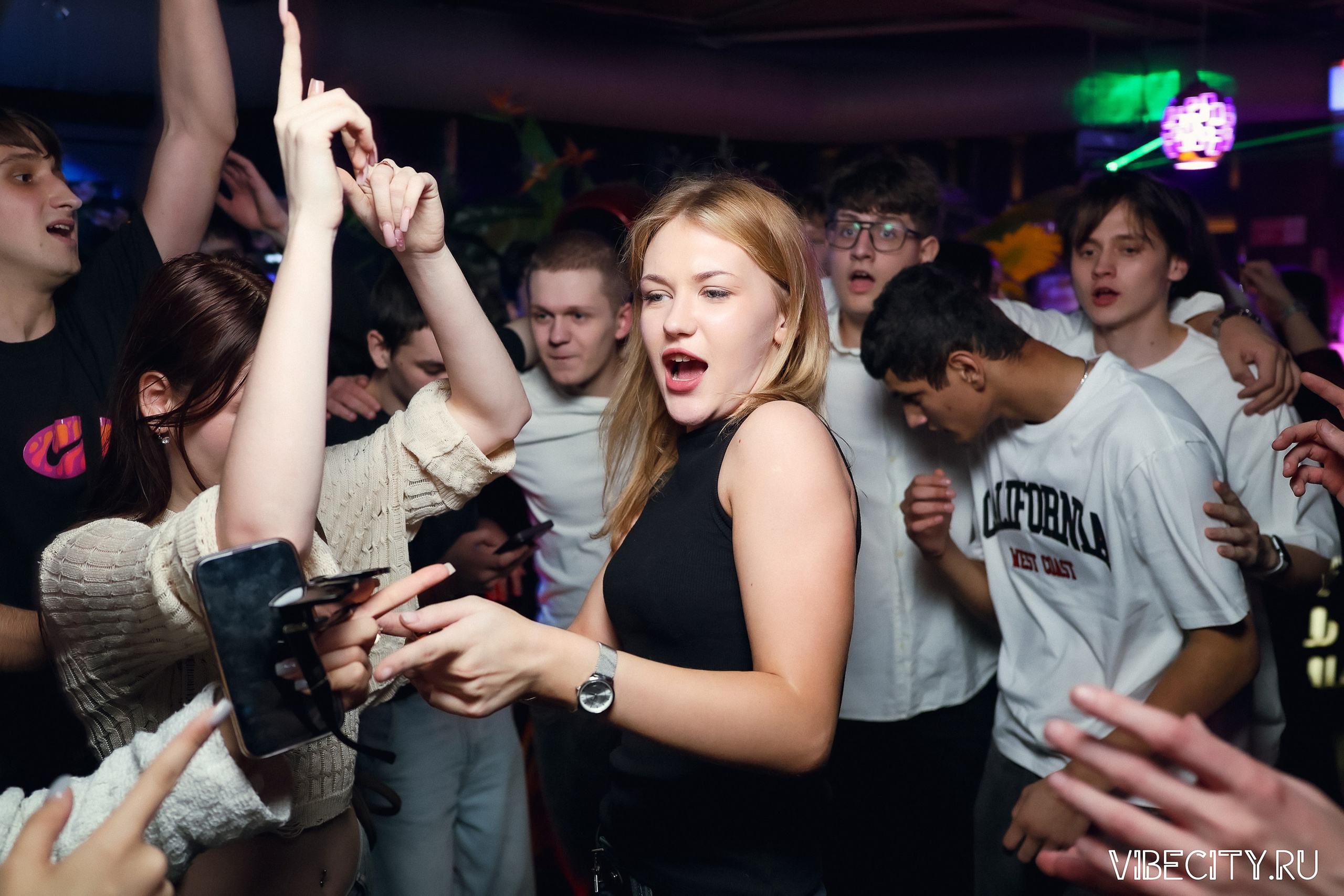 DOUBLE U. VIBECITY.RU Вайб Сити Ру Фоторепортажи Фотоотчеты Калининград