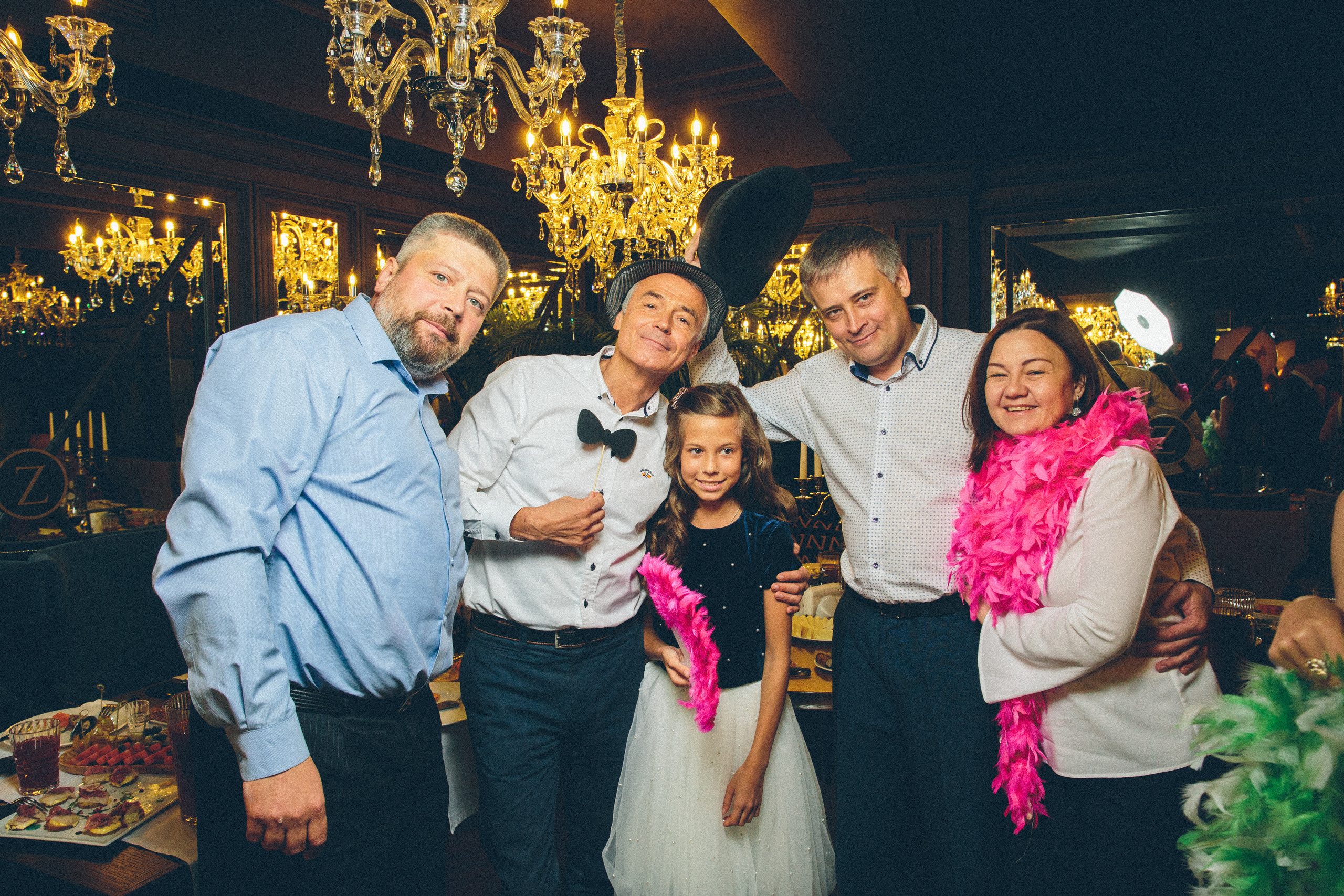 День рождения в дружной компании. Александр Чернин. Семейный и событийный фотограф