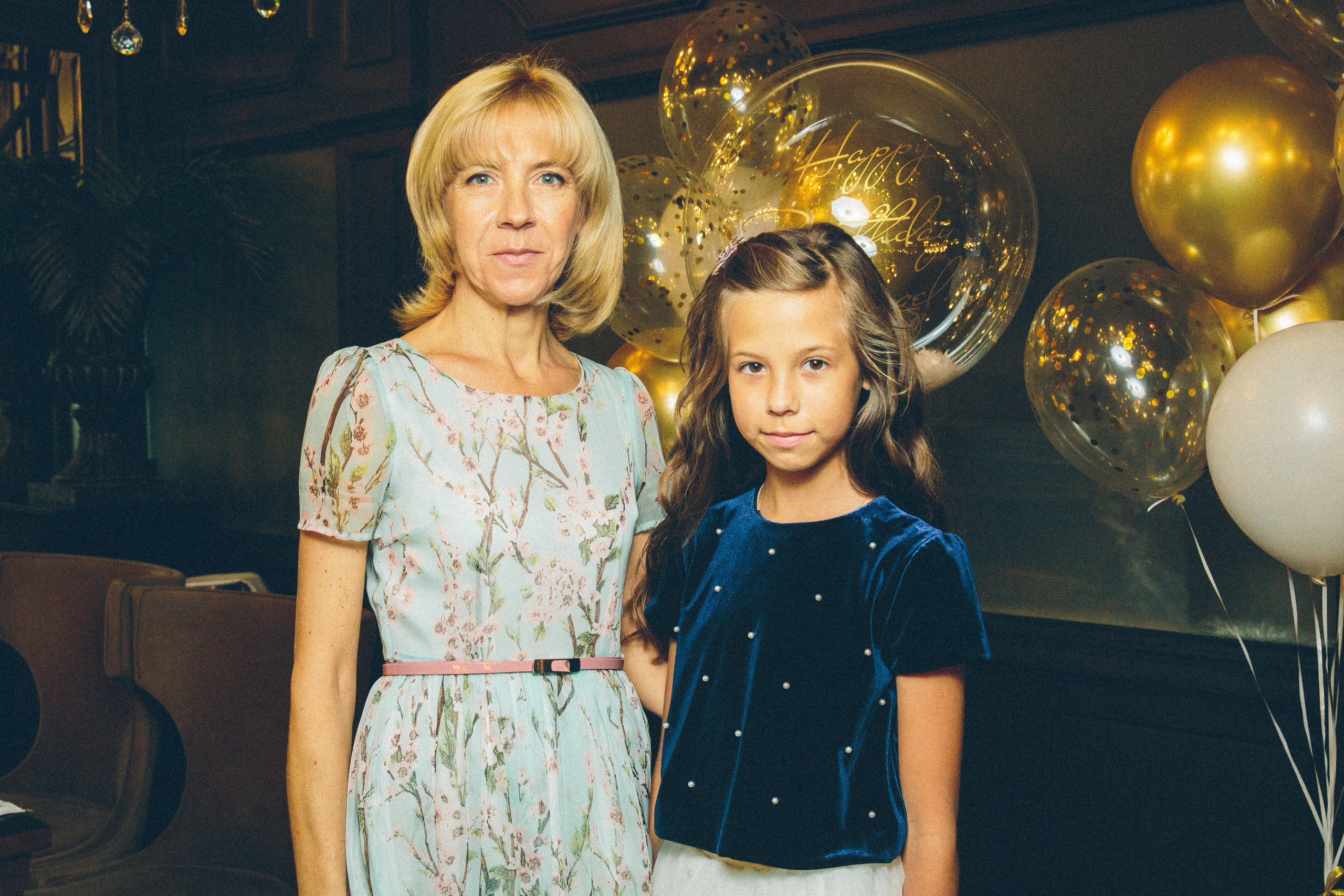 День рождения в дружной компании. Александр Чернин. Семейный и событийный фотограф