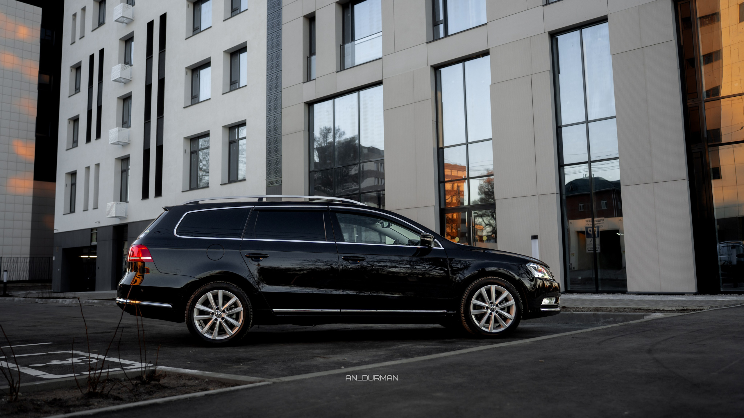 Volkswagen Passat. Фотограф, видеограф и пилот дрона на Байкале